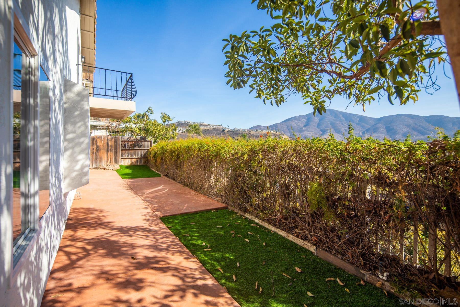 Detail Gallery Image 35 of 49 For 10167  Bluestone Court, Spring Valley,  CA 91977 - 3 Beds | 3 Baths