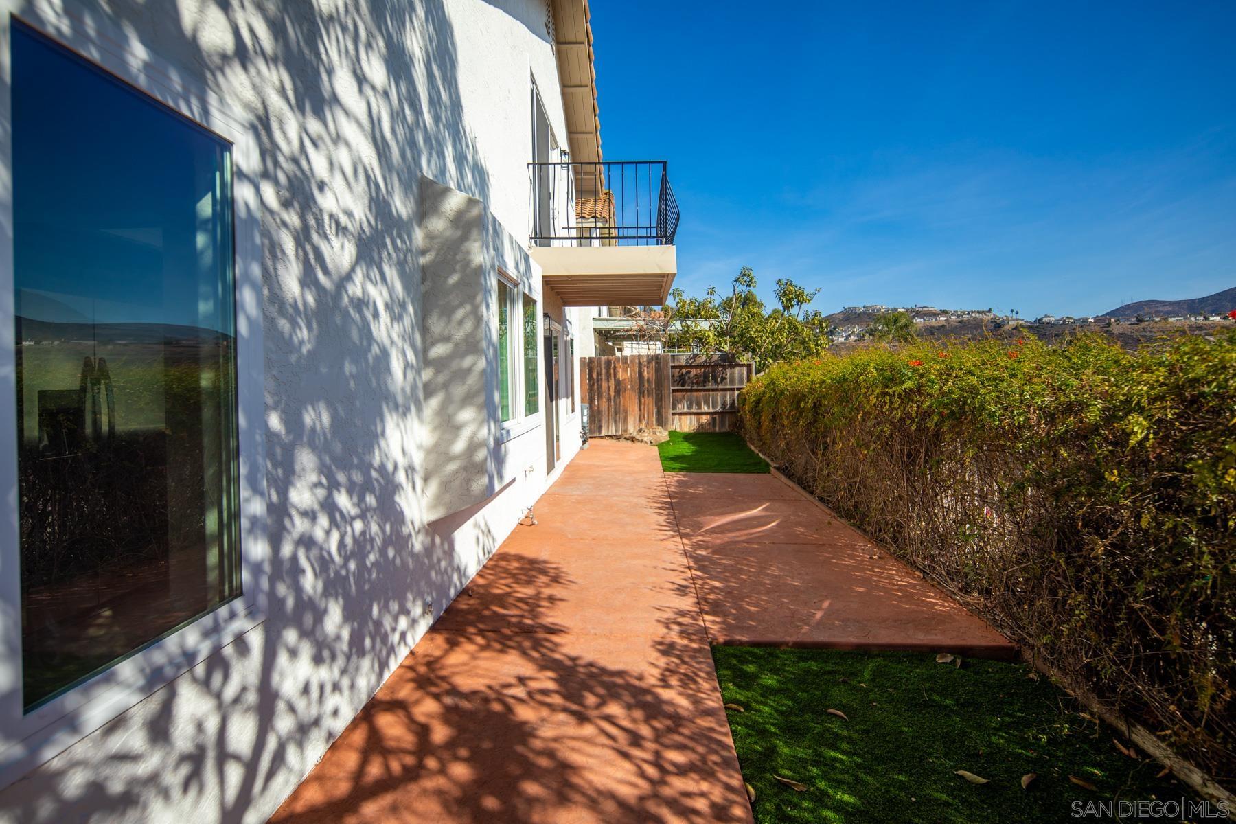 Detail Gallery Image 36 of 49 For 10167  Bluestone Court, Spring Valley,  CA 91977 - 3 Beds | 3 Baths