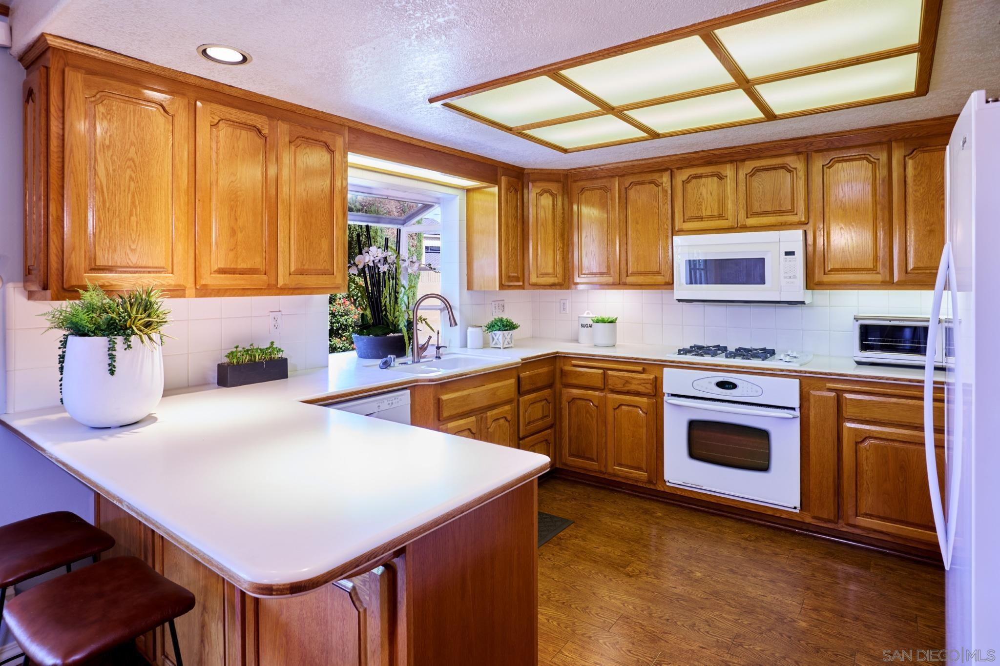 Detail Gallery Image 9 of 24 For 4811  Newman Avenue, Cypress,  CA 90630 - 4 Beds | 2 Baths