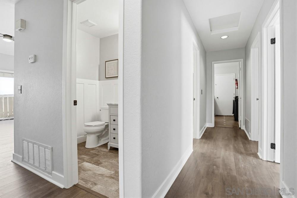 Detail Gallery Image 16 of 35 For 11753  Avenida Sivrita, San Diego,  CA 92128 - 5 Beds | 2/1 Baths