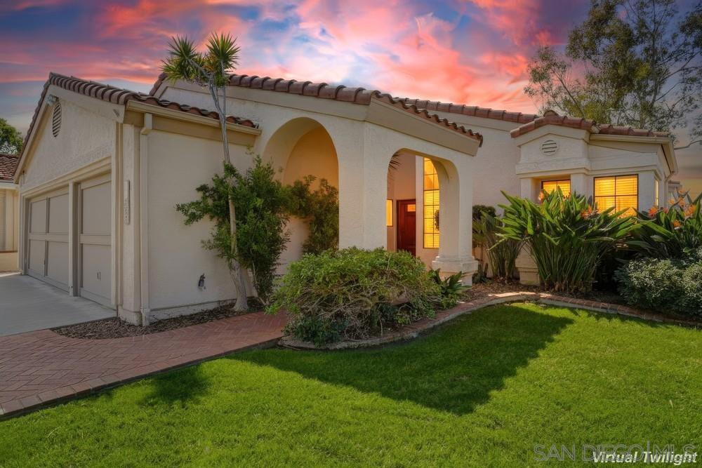 Detail Gallery Image 3 of 35 For 11753  Avenida Sivrita, San Diego,  CA 92128 - 5 Beds | 2/1 Baths