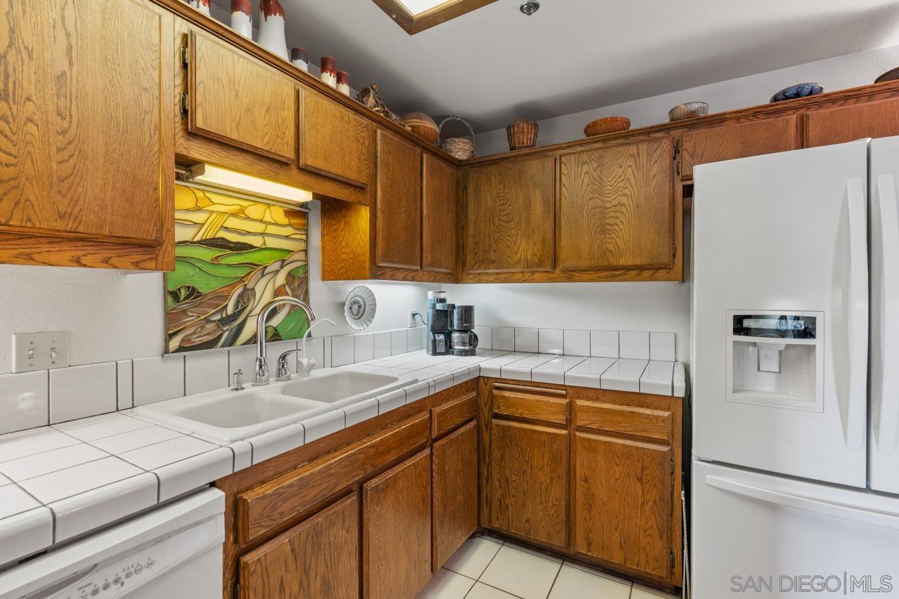 Detail Gallery Image 12 of 29 For 909  Sutter St  #202,  San Diego,  CA 92103 - 2 Beds | 2 Baths