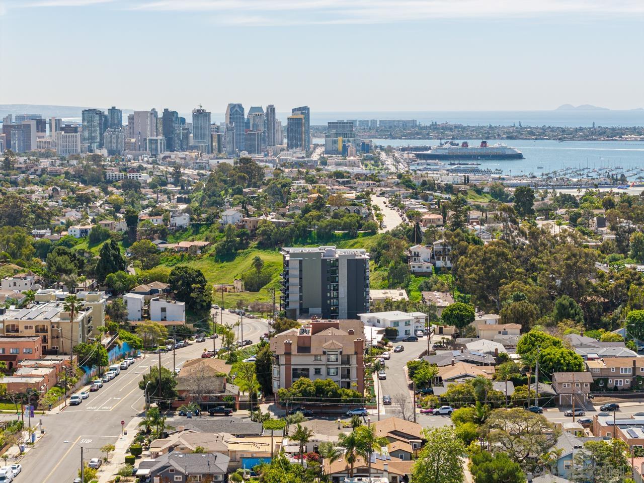 Detail Gallery Image 27 of 29 For 909  Sutter St  #202,  San Diego,  CA 92103 - 2 Beds | 2 Baths