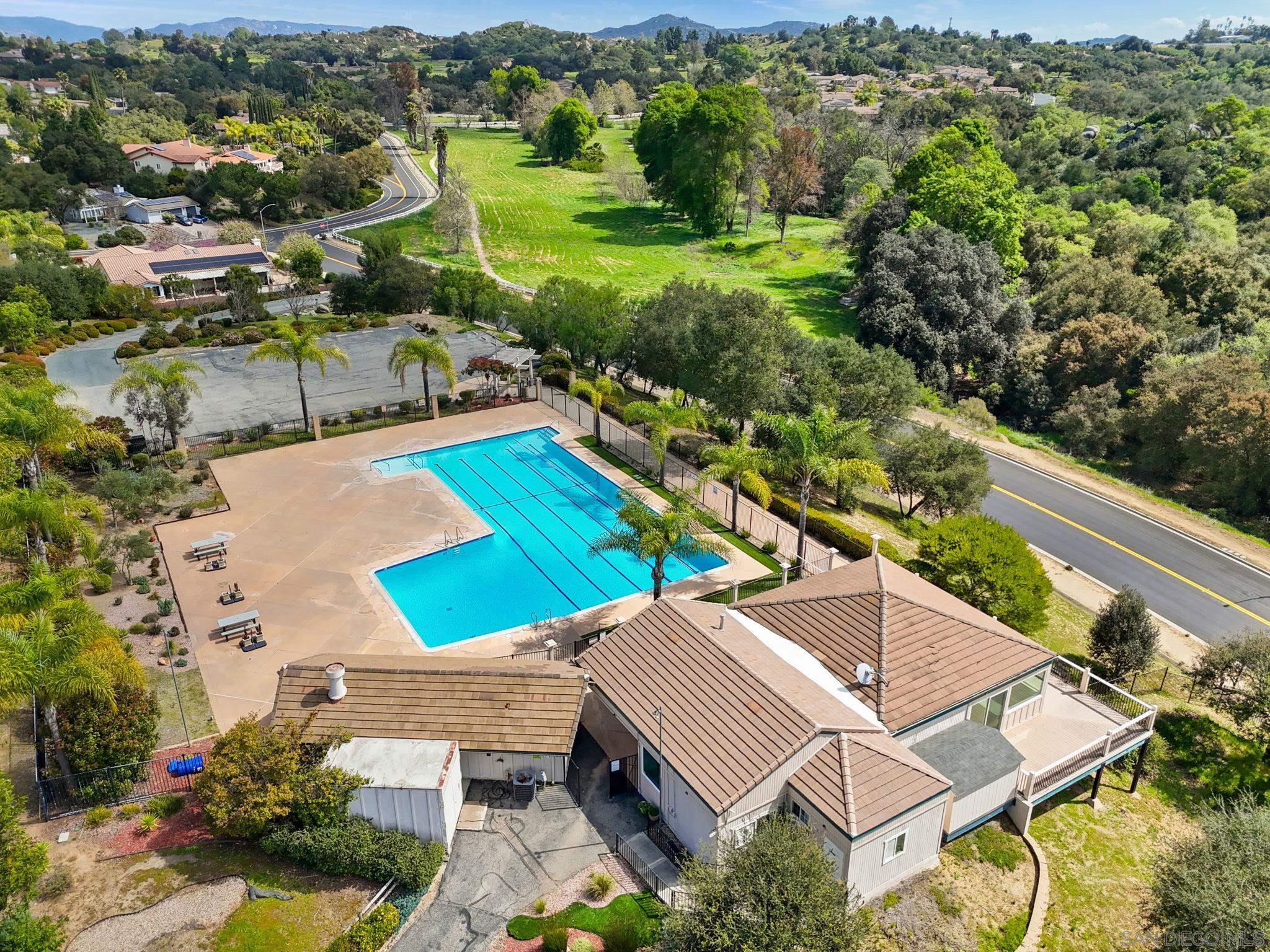 Detail Gallery Image 68 of 71 For 27869  Dogwood Gln, Escondido,  CA 92026 - 5 Beds | 3 Baths