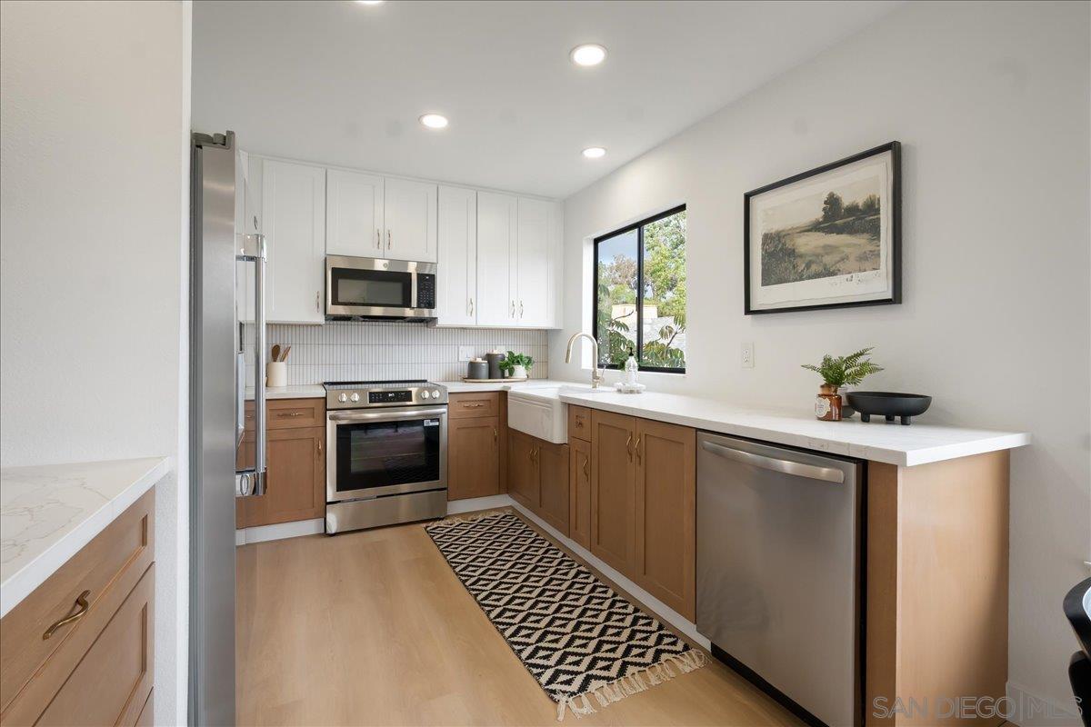 Detail Gallery Image 3 of 34 For 4260  6th Ave, San Diego,  CA 92103 - 2 Beds | 2 Baths