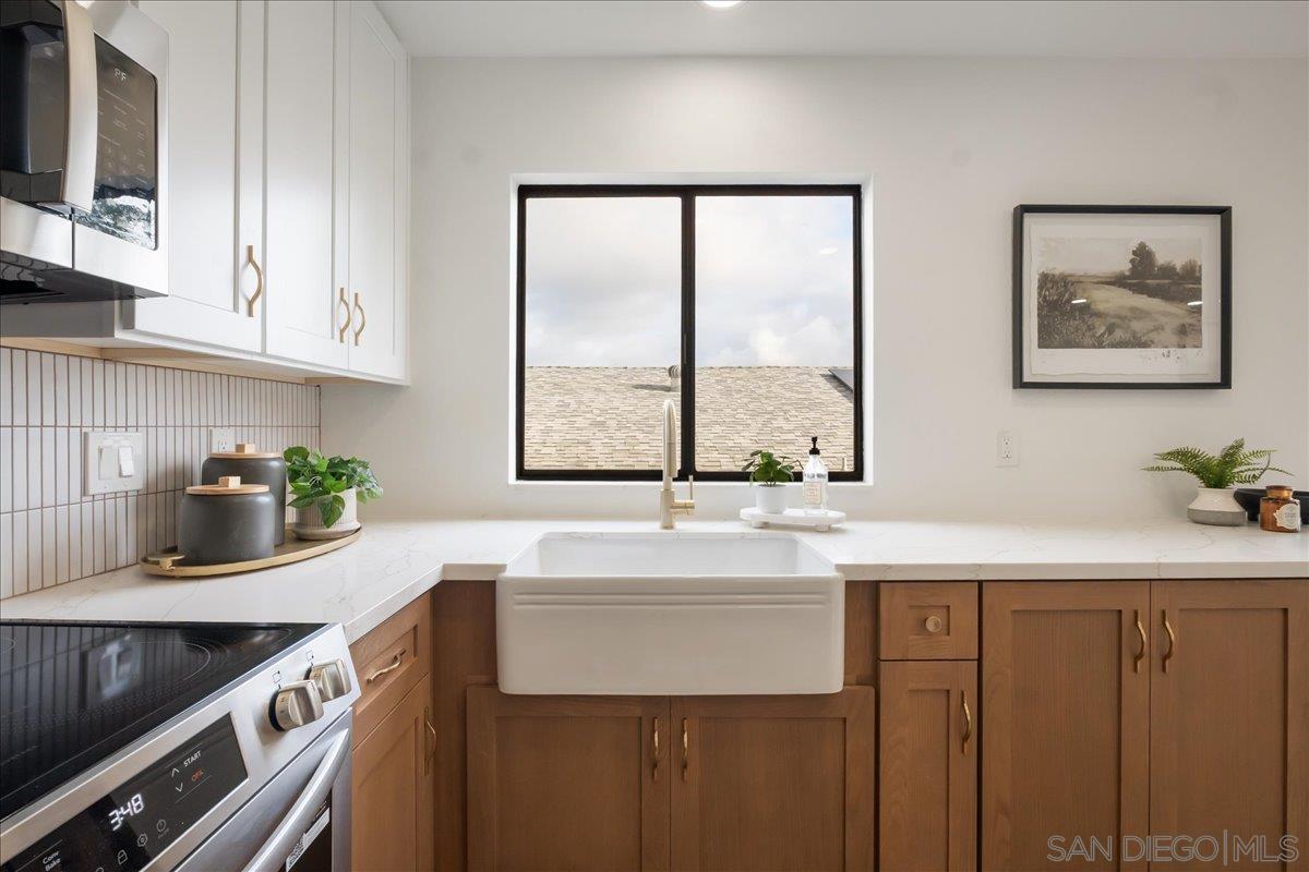 Detail Gallery Image 4 of 34 For 4260  6th Ave, San Diego,  CA 92103 - 2 Beds | 2 Baths