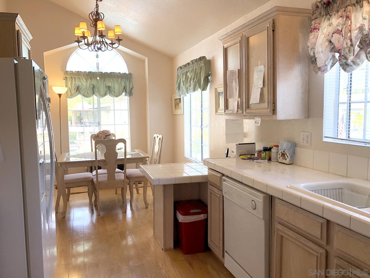 Detail Gallery Image 16 of 23 For 5438  Don Luis Drive, Carlsbad,  CA 92010 - 3 Beds | 2 Baths