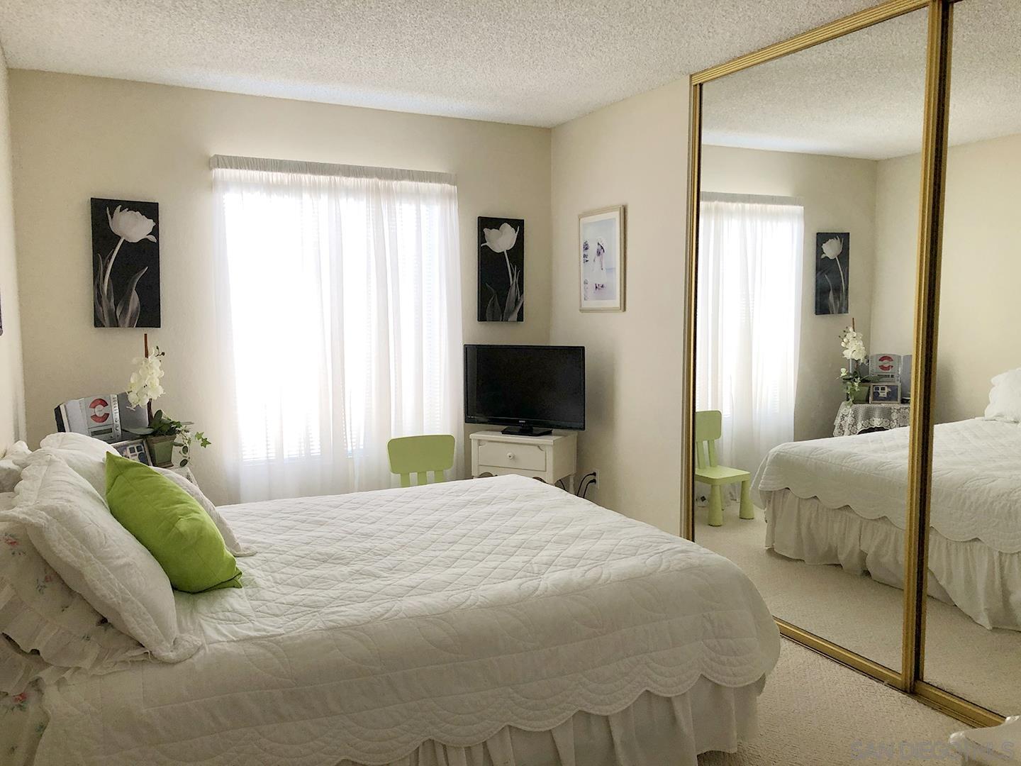 Detail Gallery Image 8 of 23 For 5438  Don Luis Drive, Carlsbad,  CA 92010 - 3 Beds | 2 Baths