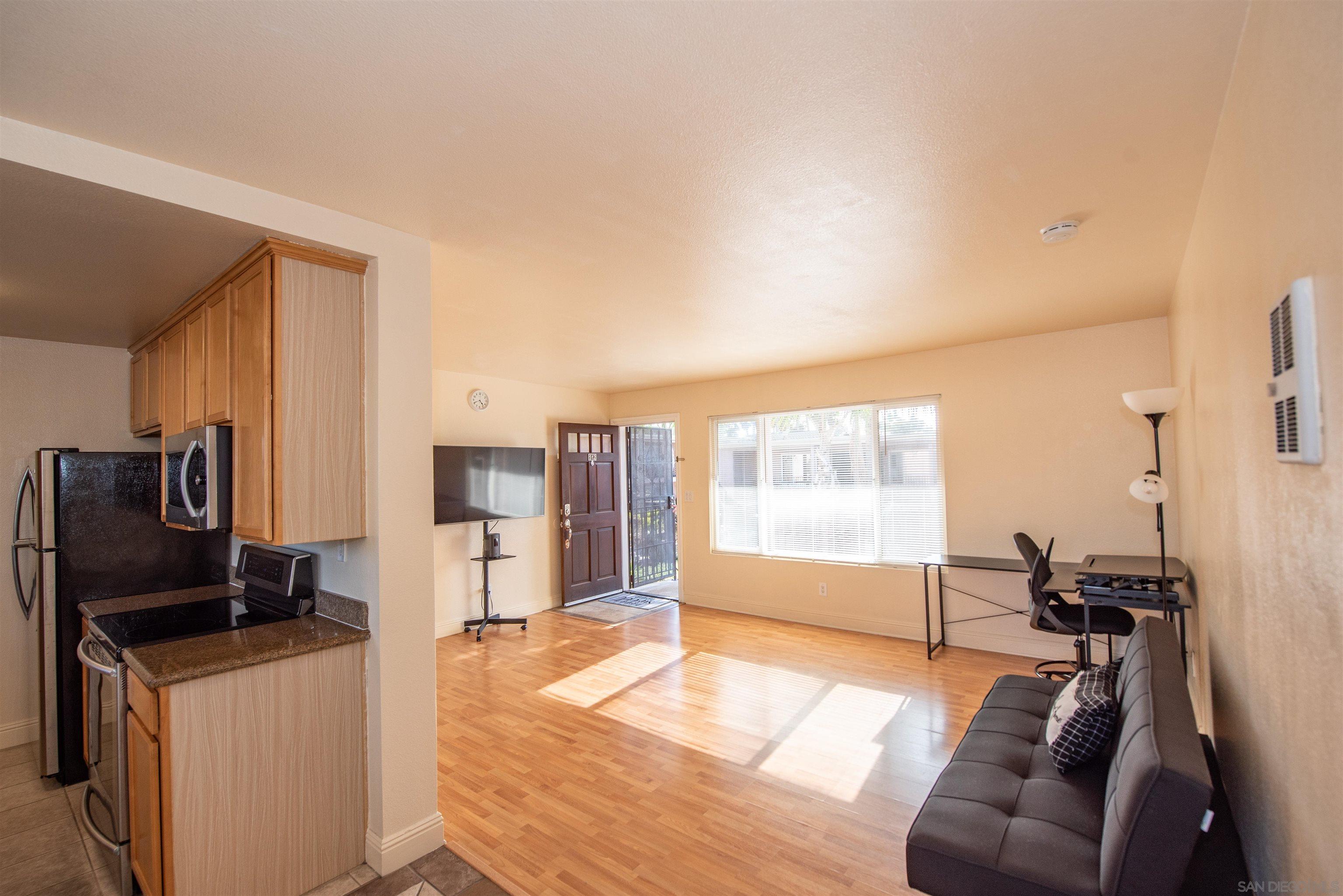 Detail Gallery Image 5 of 29 For 695  Sea Vale St  #512,  Chula Vista,  CA 91910 - 1 Beds | 1 Baths