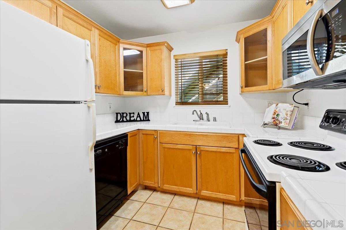Detail Gallery Image 12 of 30 For 1800 S Maple St  #102,  Escondido,  CA 92025 - 2 Beds | 1 Baths