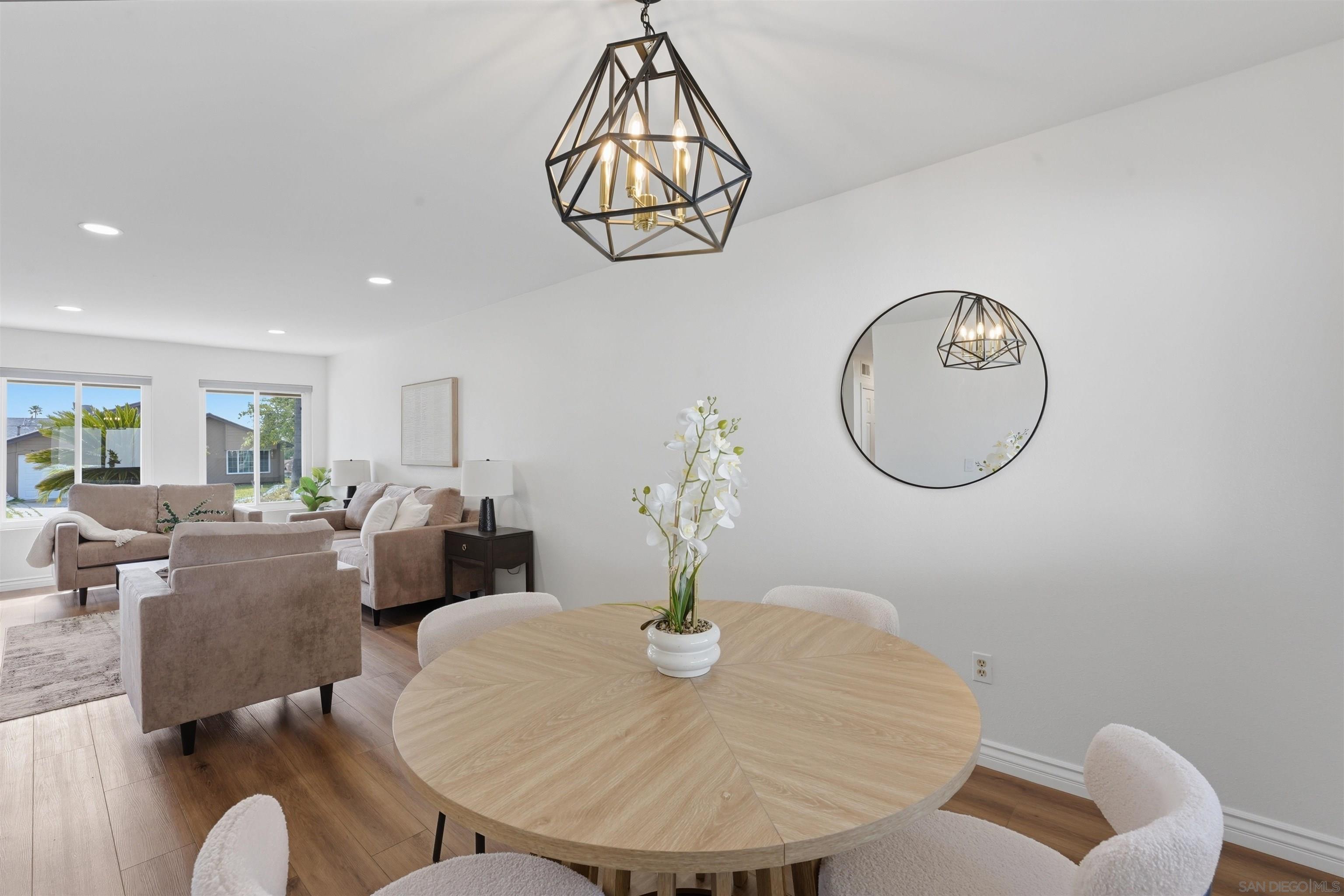 Detail Gallery Image 5 of 21 For 1929  Duke St, Chula Vista,  CA 91913 - 4 Beds | 2/1 Baths