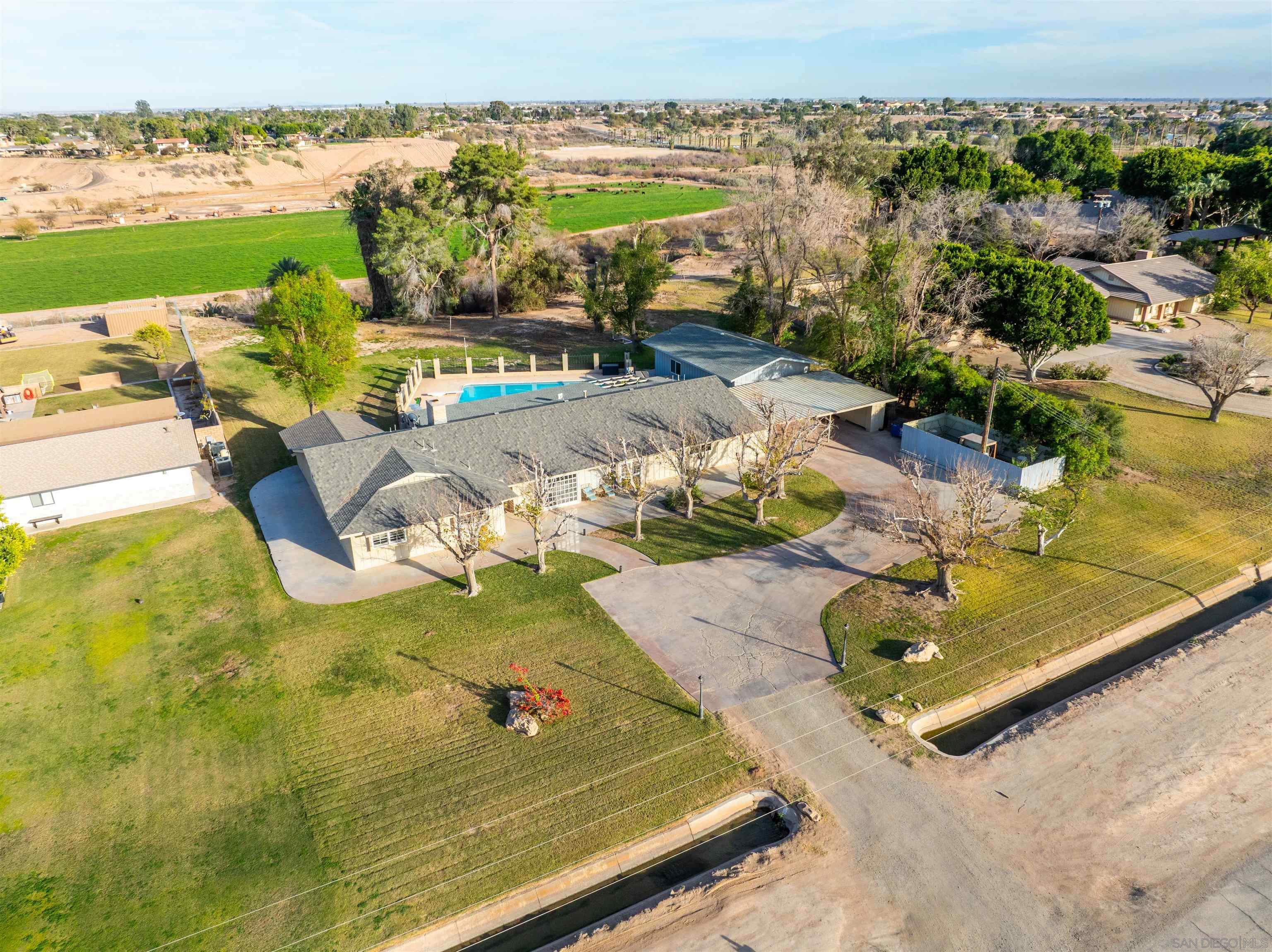 Front Image Thumbnail for SD260005743