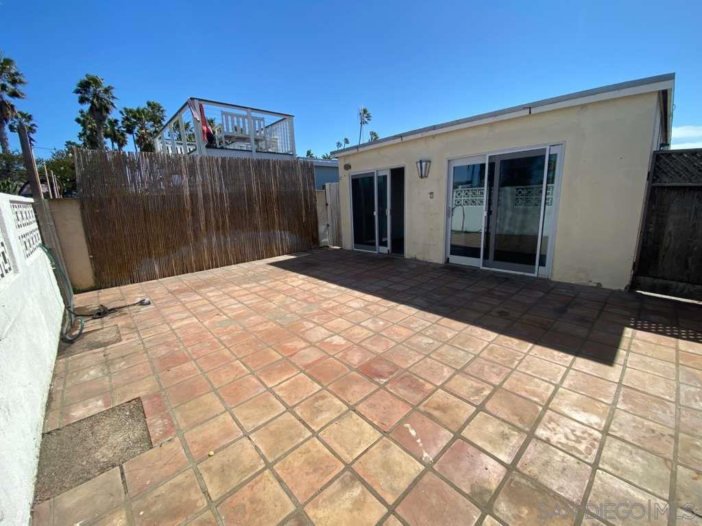 Front Image Thumbnail for SD260005747