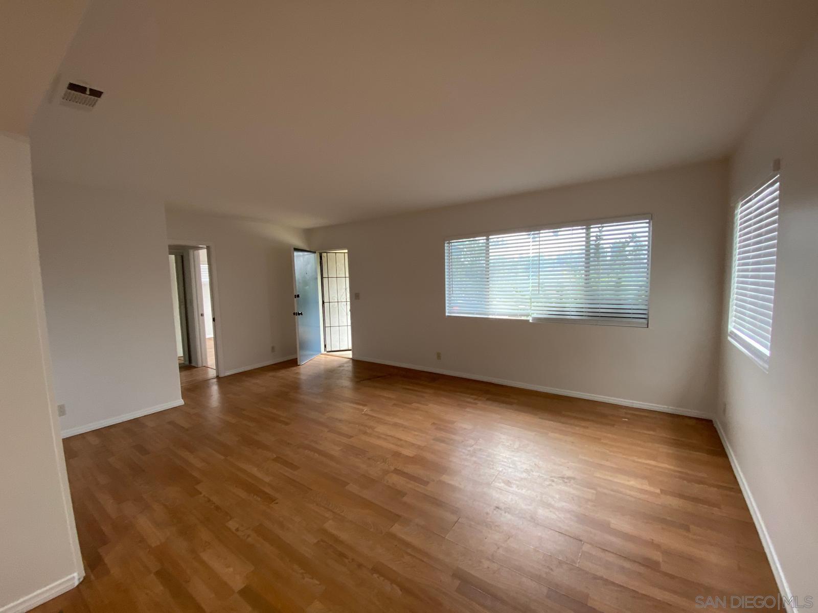 Detail Gallery Image 6 of 17 For 939 E 7th Ave, Escondido,  CA 92025 - 2 Beds | 1 Baths