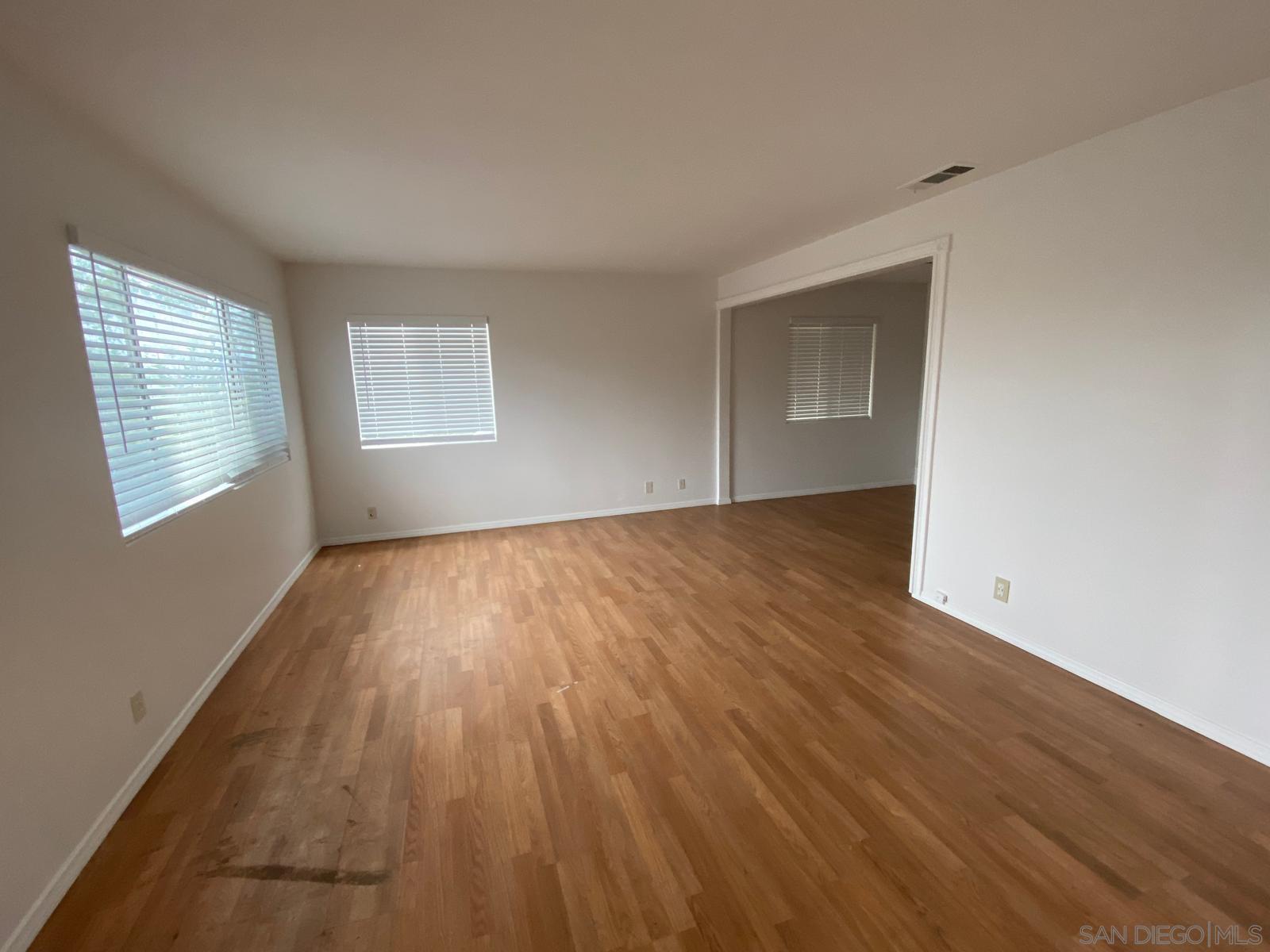 Detail Gallery Image 7 of 17 For 939 E 7th Ave, Escondido,  CA 92025 - 2 Beds | 1 Baths