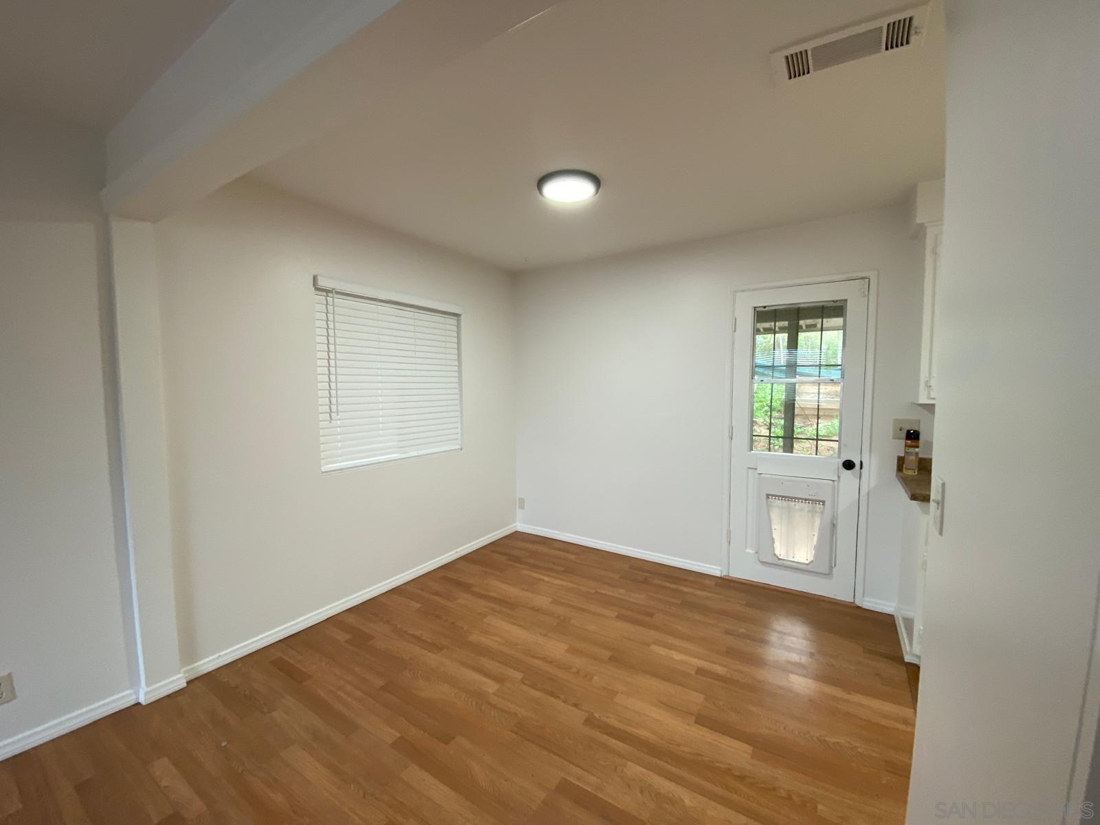 Detail Gallery Image 8 of 17 For 939 E 7th Ave, Escondido,  CA 92025 - 2 Beds | 1 Baths