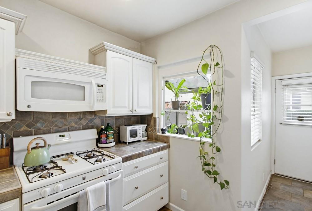 Detail Gallery Image 11 of 55 For 4454 - 4458 N 41st St, San Diego,  CA 92116 - 4 Beds | 2 Baths