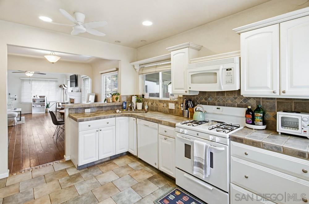 Detail Gallery Image 13 of 55 For 4454 - 4458 N 41st St, San Diego,  CA 92116 - 4 Beds | 2 Baths