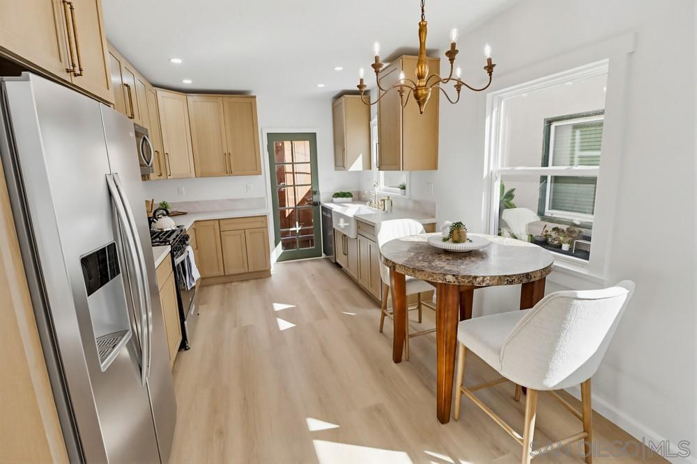 Detail Gallery Image 12 of 37 For 4722  Oregon Street, San Diego,  CA 92116 - 2 Beds | 1 Baths