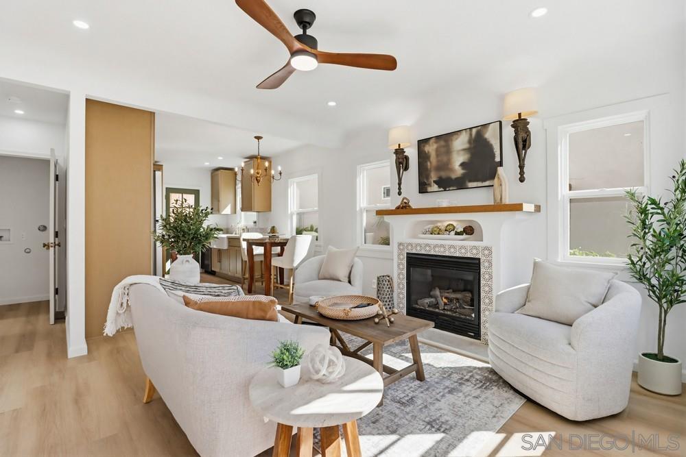 Detail Gallery Image 5 of 37 For 4722  Oregon Street, San Diego,  CA 92116 - 2 Beds | 1 Baths