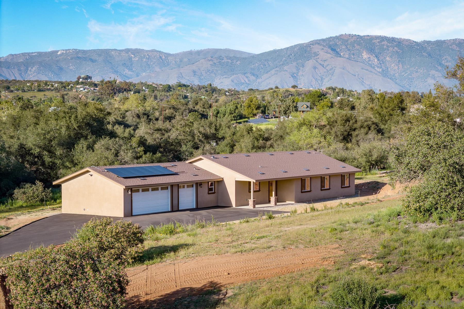 Detail Gallery Image 2 of 25 For 15670  Fruitvale Rd, Valley Center,  CA 92082 - 4 Beds | 2/1 Baths