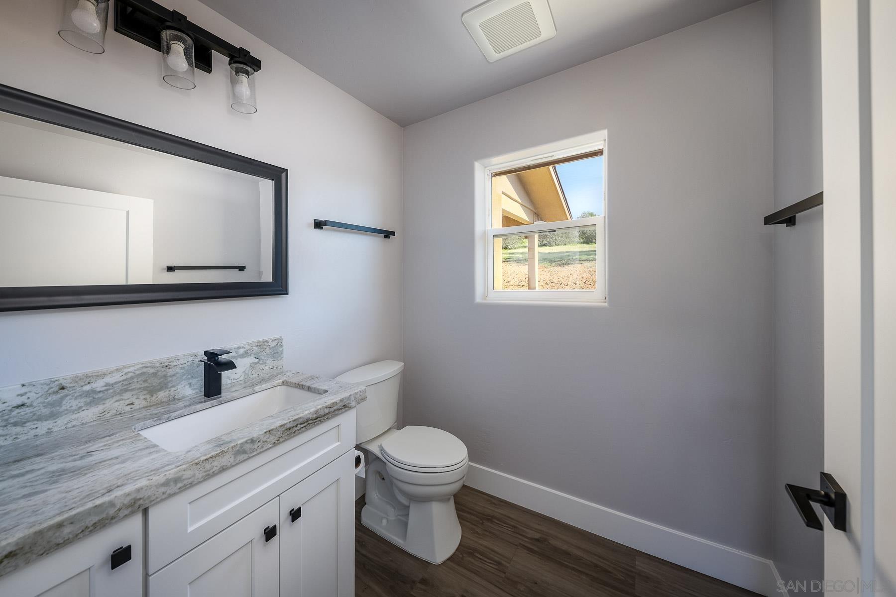Detail Gallery Image 12 of 25 For 15670  Fruitvale Rd, Valley Center,  CA 92082 - 4 Beds | 2/1 Baths