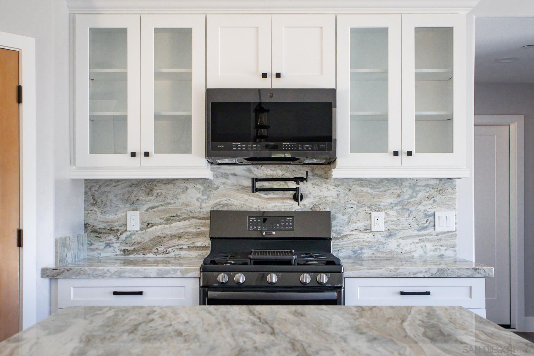 Detail Gallery Image 6 of 25 For 15670  Fruitvale Rd, Valley Center,  CA 92082 - 4 Beds | 2/1 Baths