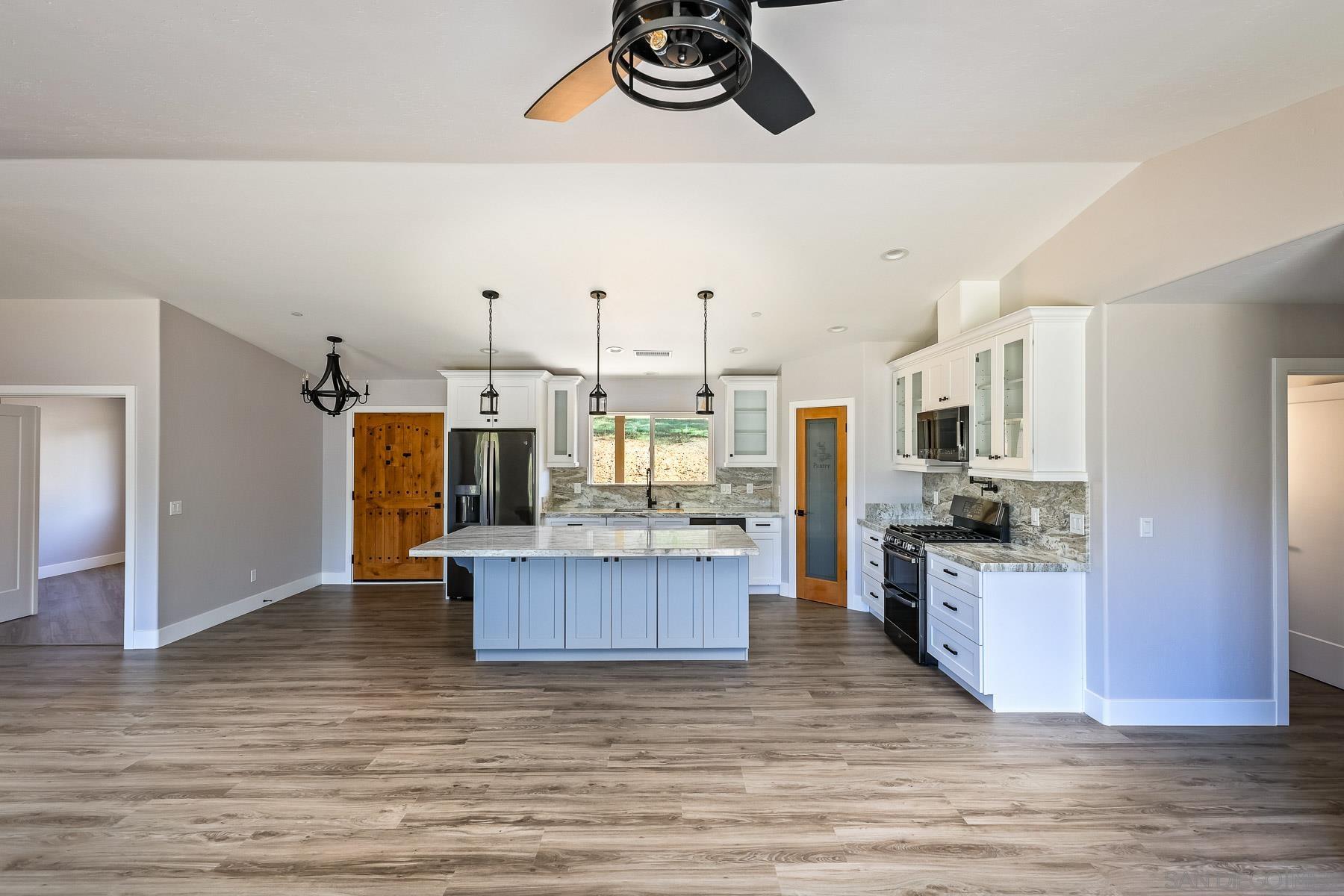 Detail Gallery Image 9 of 25 For 15670  Fruitvale Rd, Valley Center,  CA 92082 - 4 Beds | 2/1 Baths