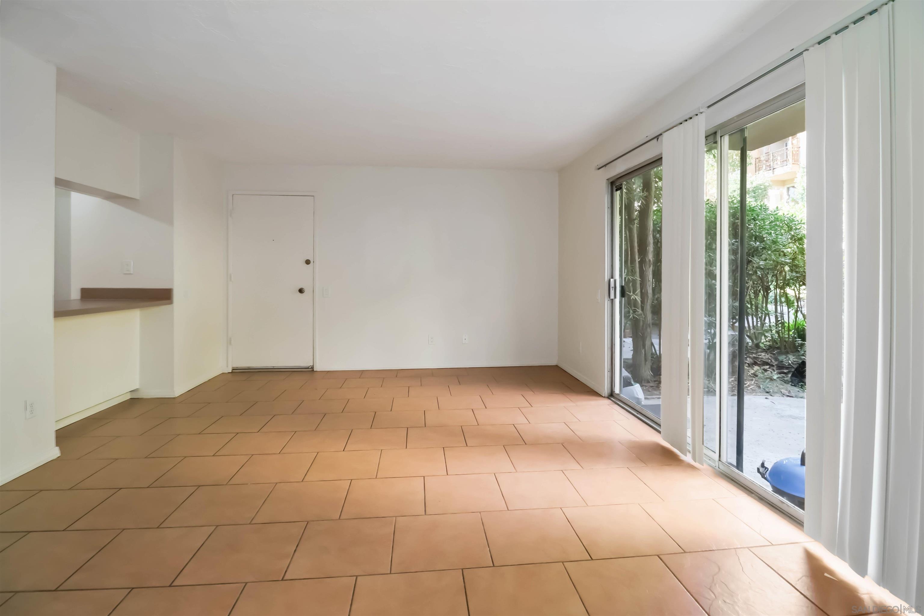 Detail Gallery Image 11 of 30 For 5700  Baltimore Dr, La Mesa,  CA 91942 - 1 Beds | 1 Baths