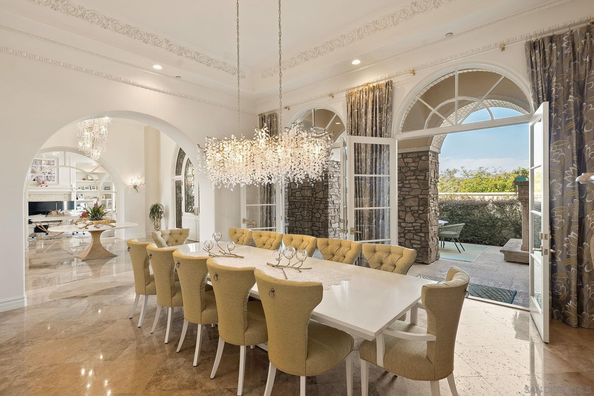 Detail Gallery Image 21 of 30 For 6709  Calle Ponte Bella, Rancho Santa Fe,  CA 92091 - 6 Beds | 7/1 Baths