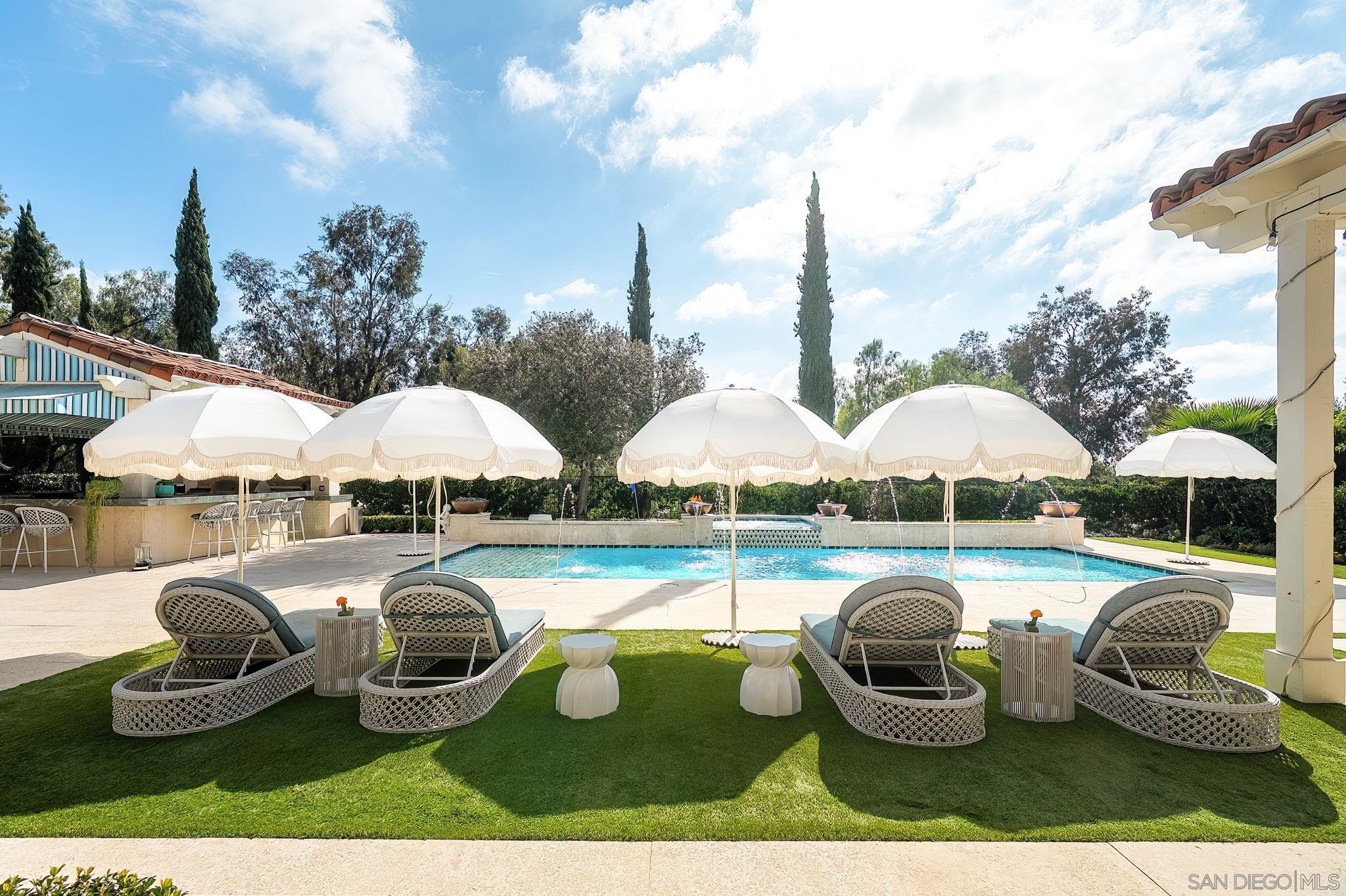 Detail Gallery Image 21 of 30 For 6709  Calle Ponte Bella, Rancho Santa Fe,  CA 92091 - 6 Beds | 7/1 Baths