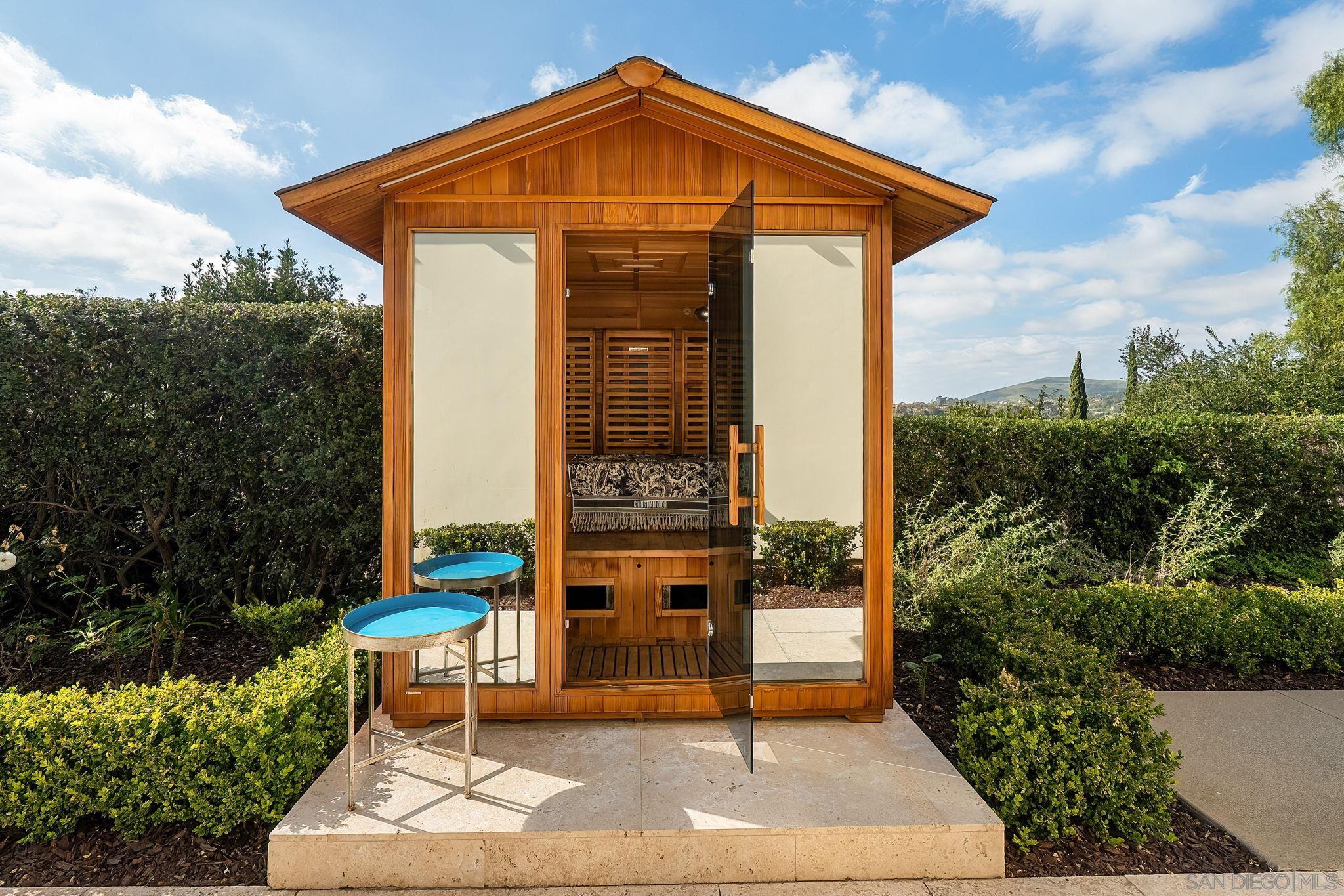 Detail Gallery Image 25 of 30 For 6709  Calle Ponte Bella, Rancho Santa Fe,  CA 92091 - 6 Beds | 7/1 Baths