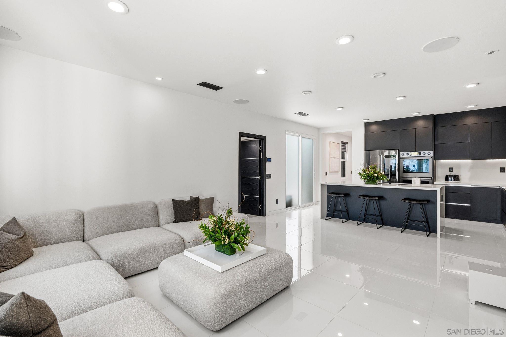 Detail Gallery Image 15 of 41 For 3410  Filoli Cir, Carlsbad,  CA 92009 - 3 Beds | 3/1 Baths