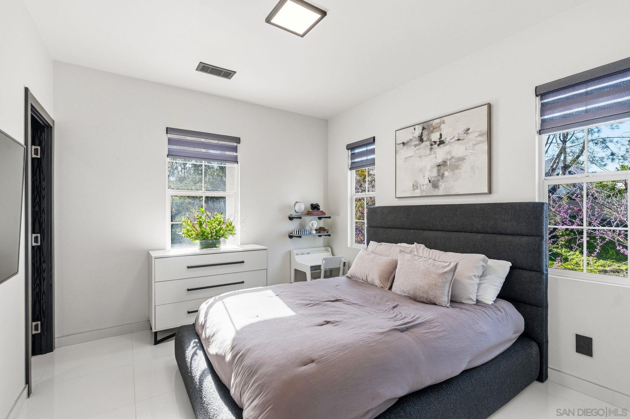 Detail Gallery Image 19 of 41 For 3410  Filoli Cir, Carlsbad,  CA 92009 - 3 Beds | 3/1 Baths