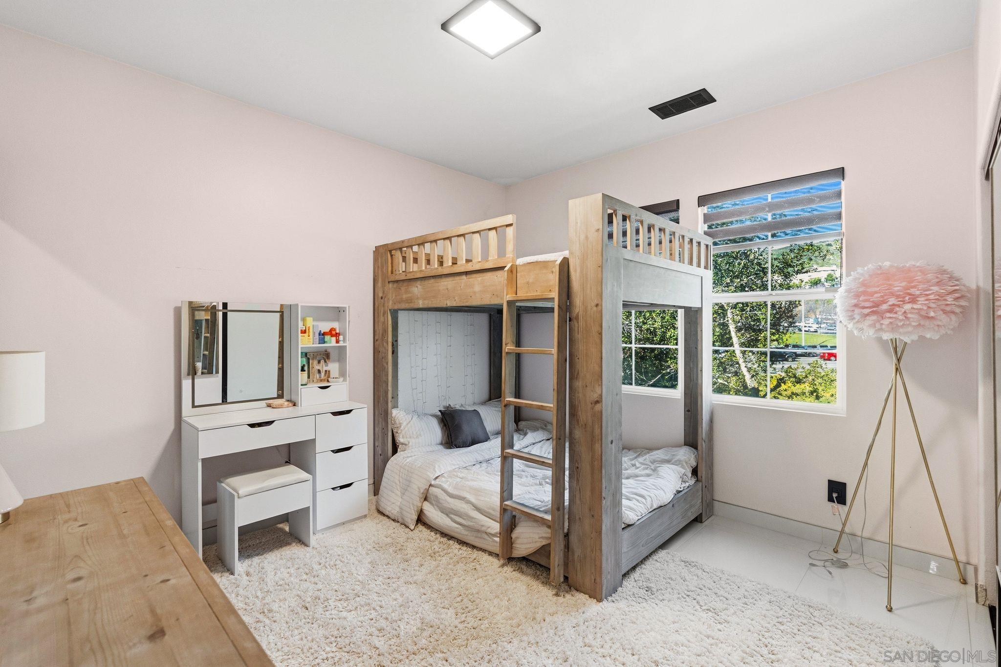 Detail Gallery Image 23 of 41 For 3410  Filoli Cir, Carlsbad,  CA 92009 - 3 Beds | 3/1 Baths