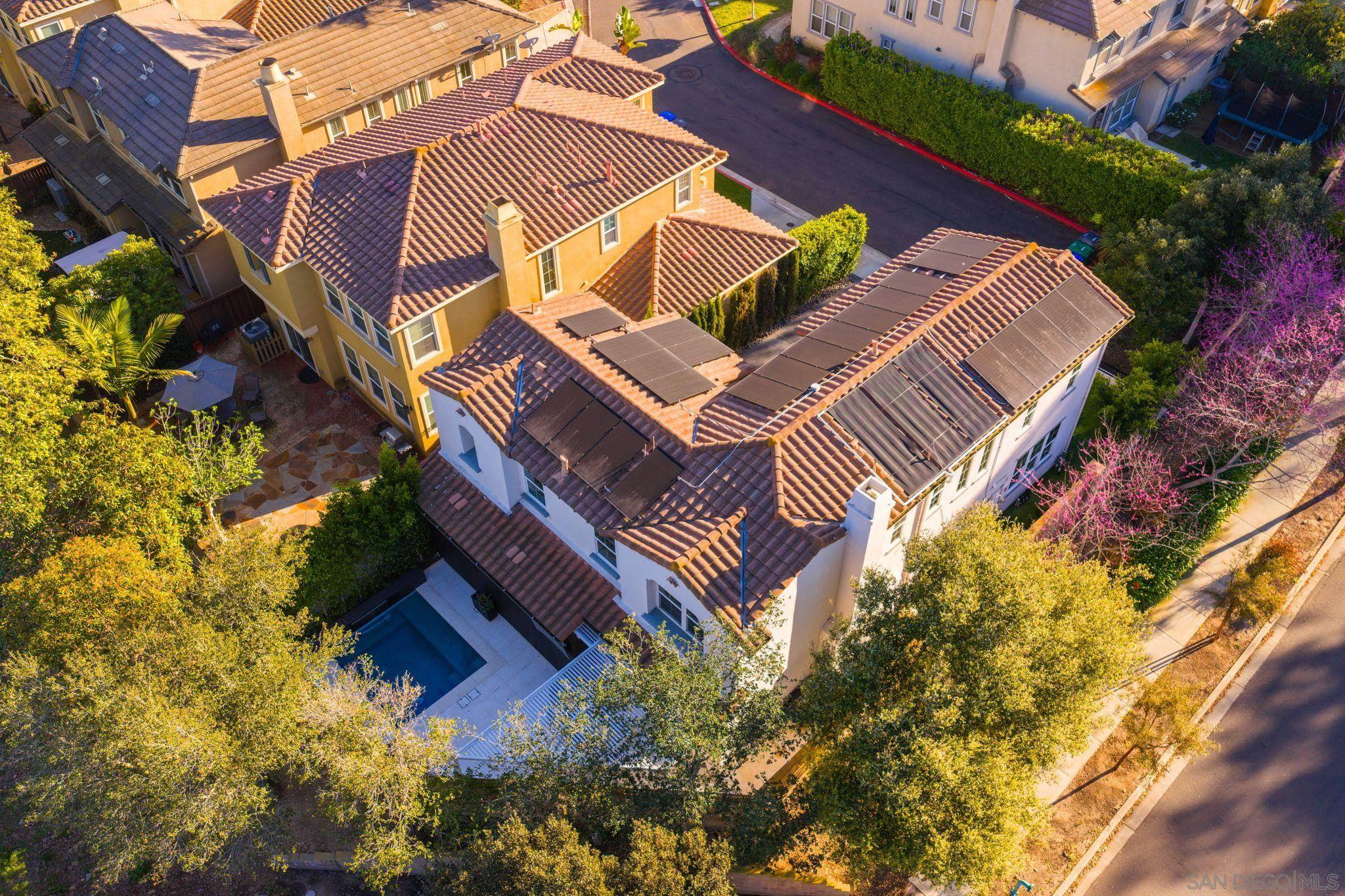 Detail Gallery Image 30 of 41 For 3410  Filoli Cir, Carlsbad,  CA 92009 - 3 Beds | 3/1 Baths