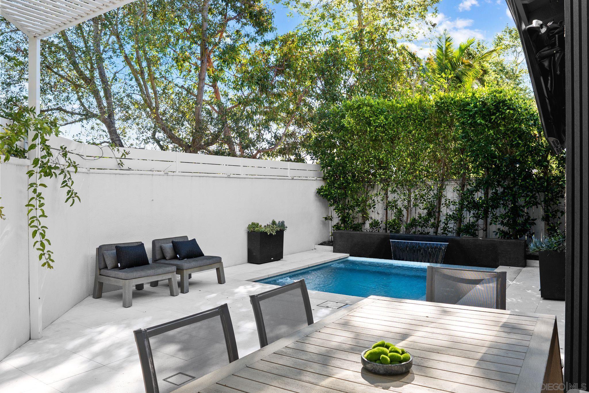 Detail Gallery Image 35 of 41 For 3410  Filoli Cir, Carlsbad,  CA 92009 - 3 Beds | 3/1 Baths