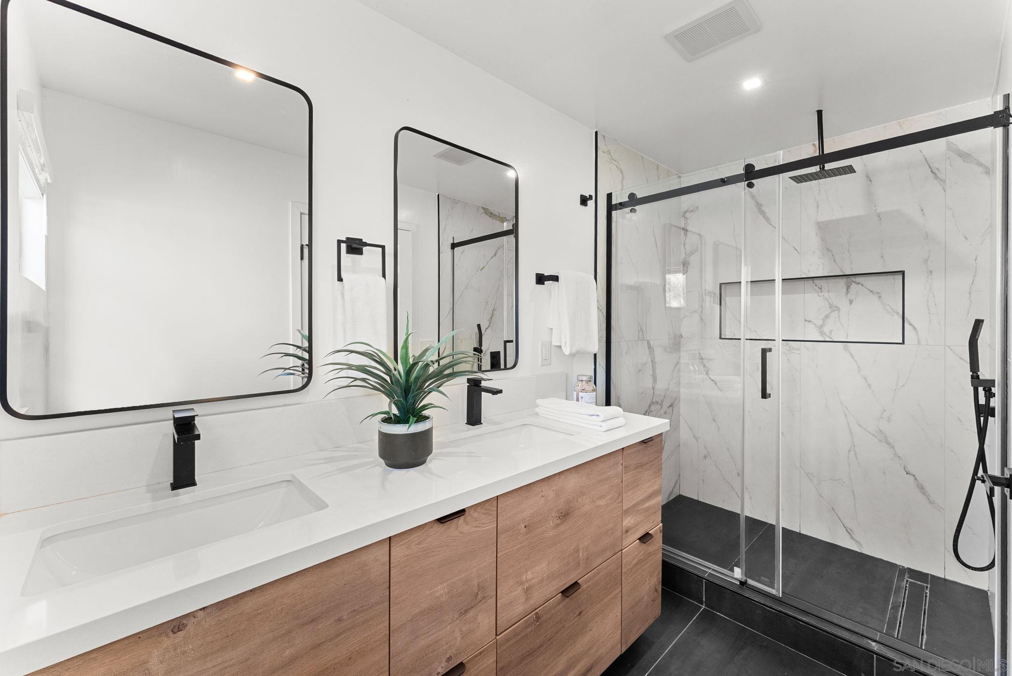 Detail Gallery Image 25 of 47 For 6844  Missy Court, San Diego,  CA 92115 - 6 Beds | 4/1 Baths