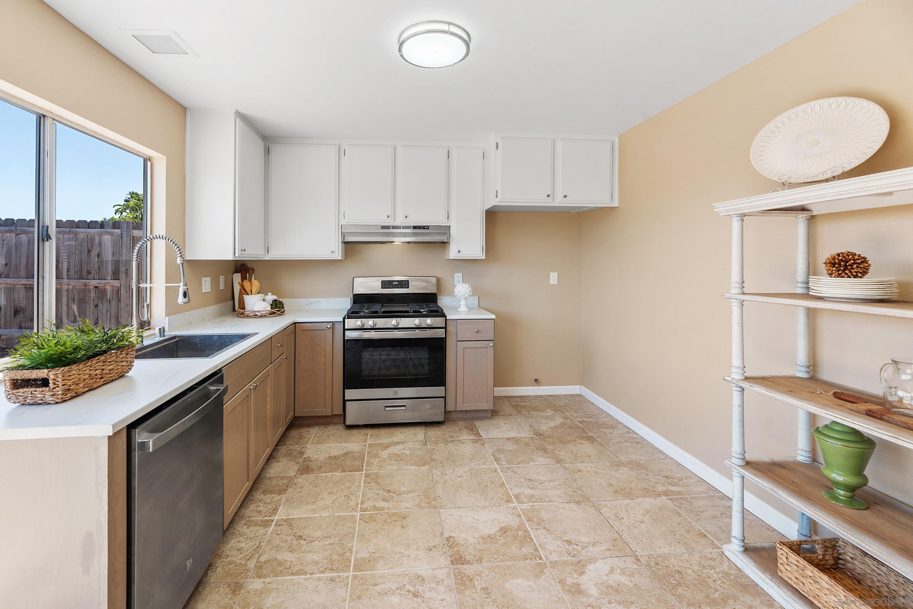 Detail Gallery Image 18 of 68 For 7427  Kamwood St, San Diego,  CA 92126 - 3 Beds | 2 Baths