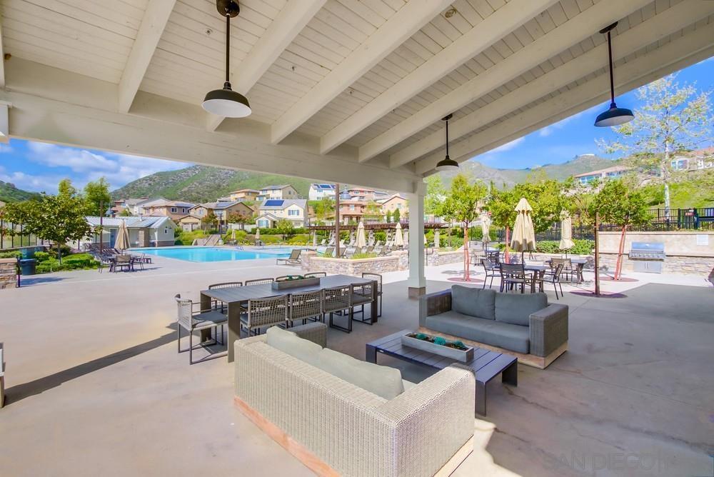 Detail Gallery Image 41 of 62 For 441  Ventasso Way, Fallbrook,  CA 92028 - 3 Beds | 3 Baths