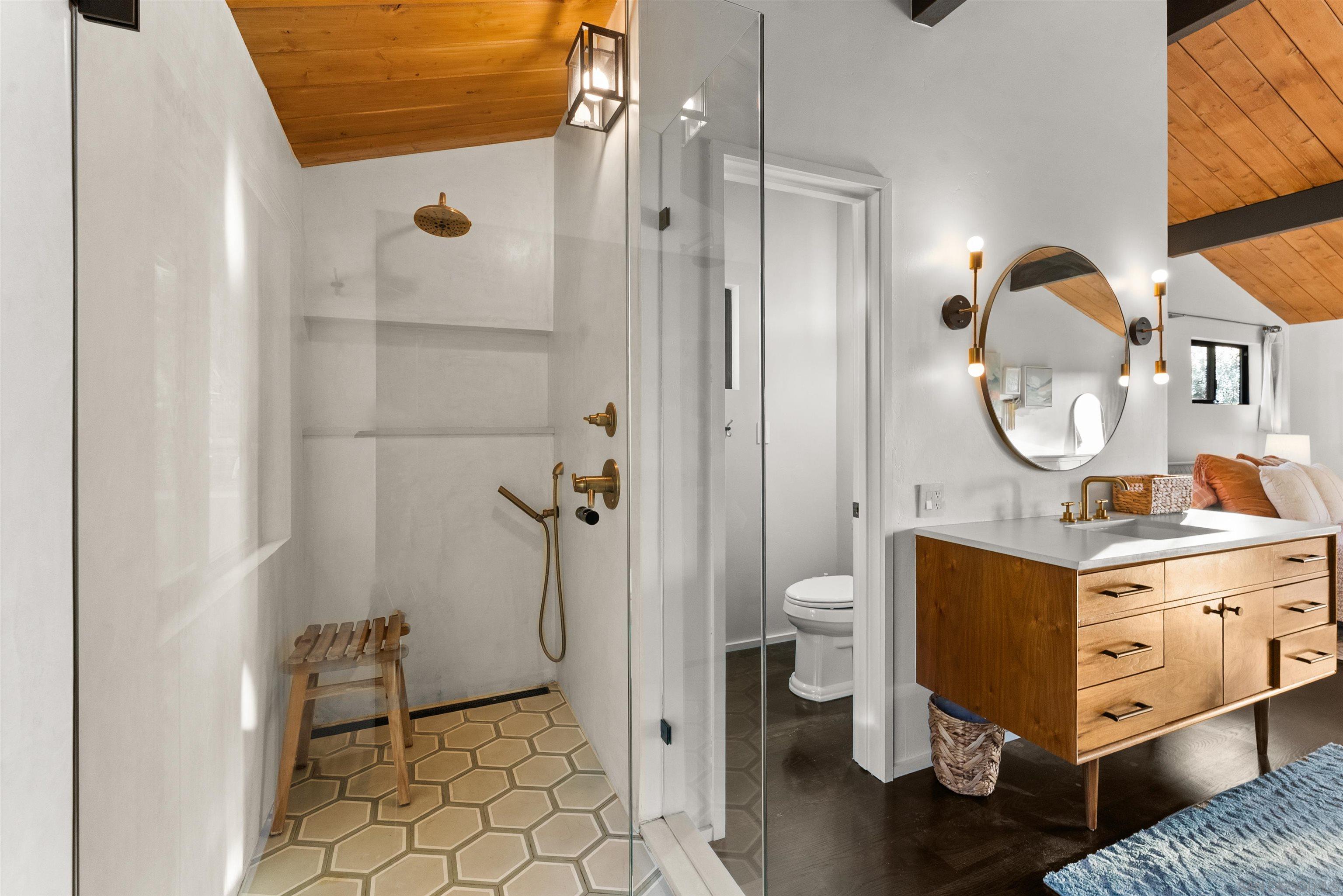 Detail Gallery Image 16 of 36 For 1560  Plantation Way, El Cajon,  CA 92019 - 4 Beds | 2 Baths