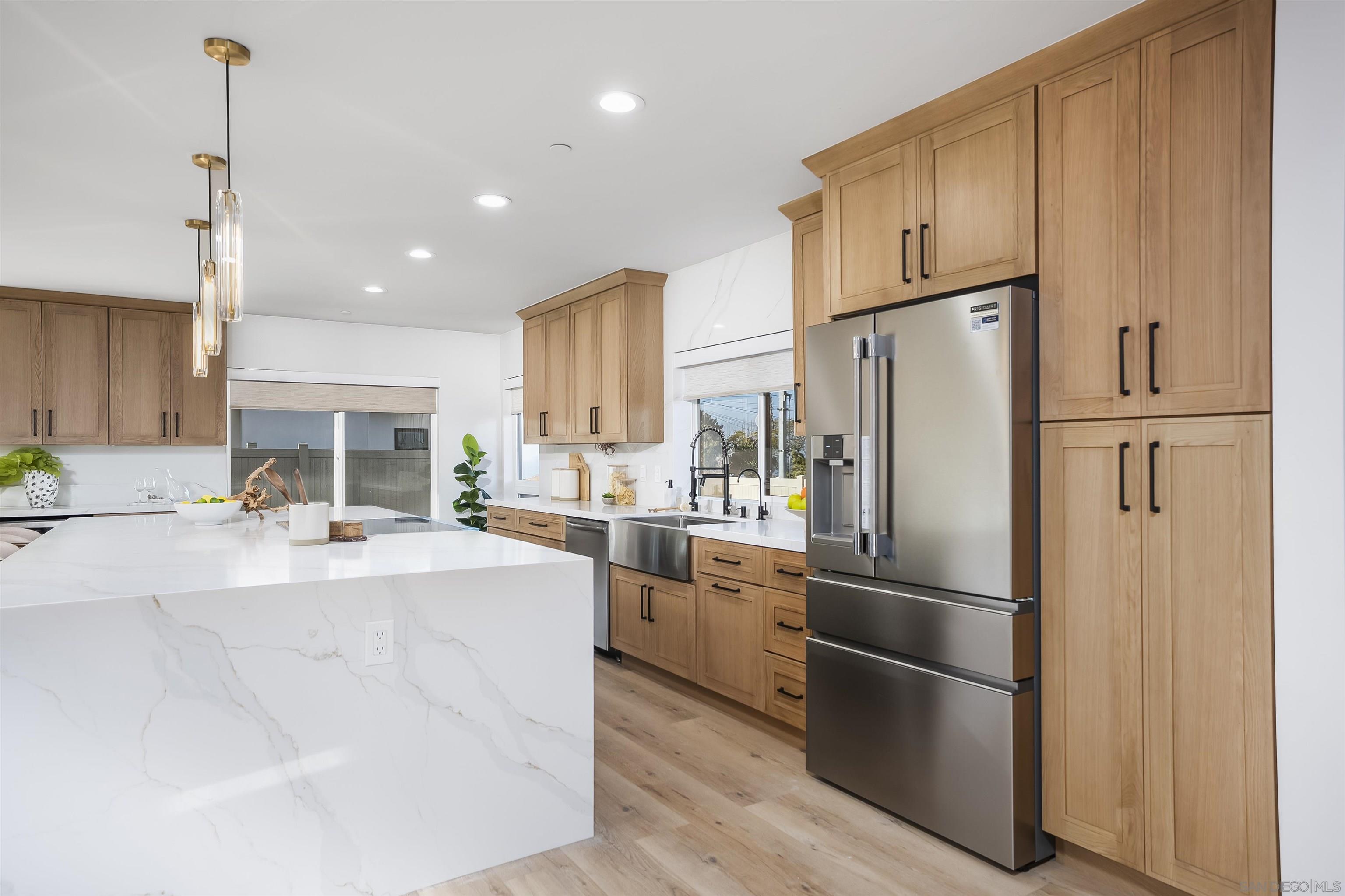 Detail Gallery Image 22 of 75 For 4593  Coronado Ave, San Diego,  CA 92107 - 4 Beds | 3 Baths