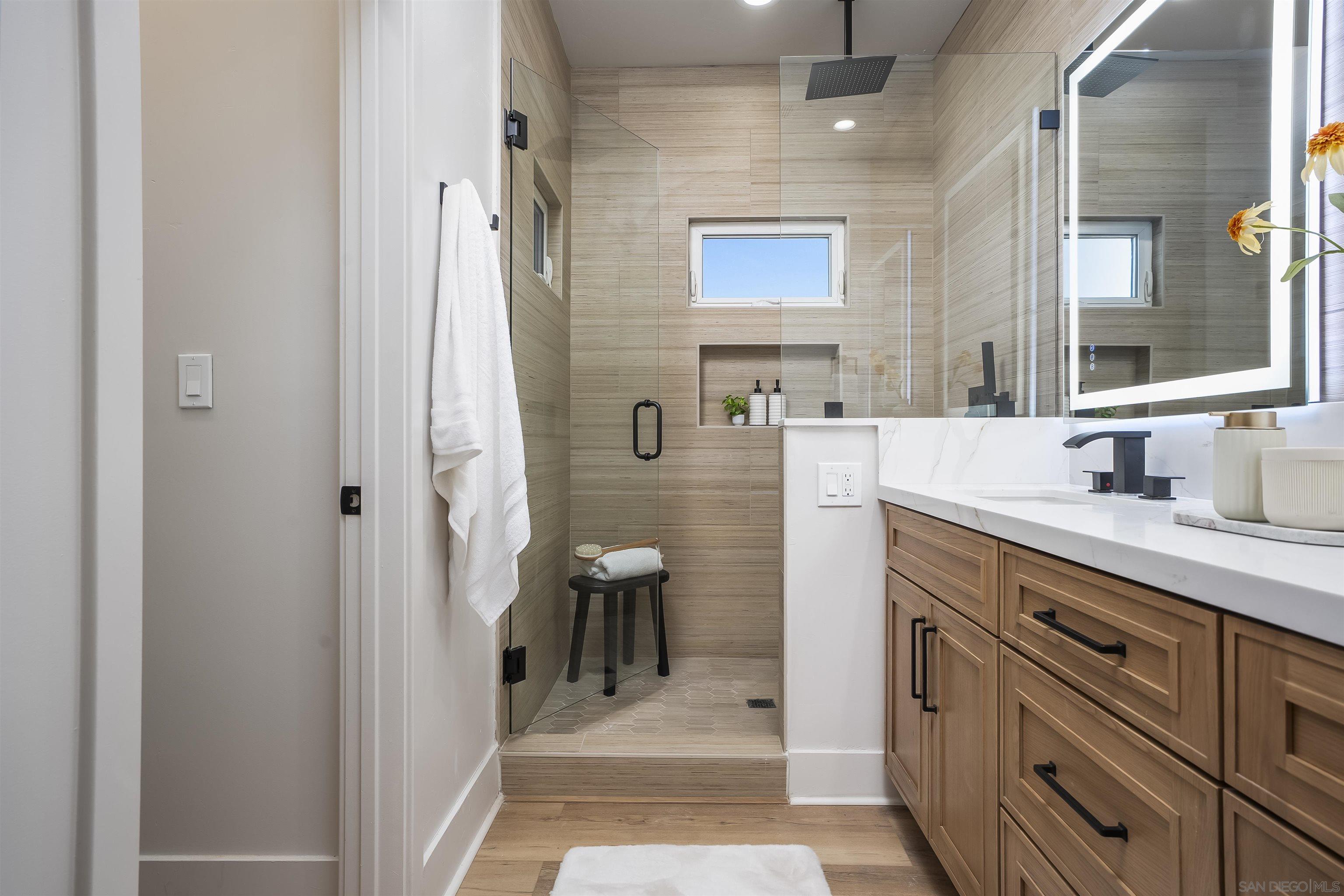 Detail Gallery Image 37 of 75 For 4593  Coronado Ave, San Diego,  CA 92107 - 4 Beds | 3 Baths