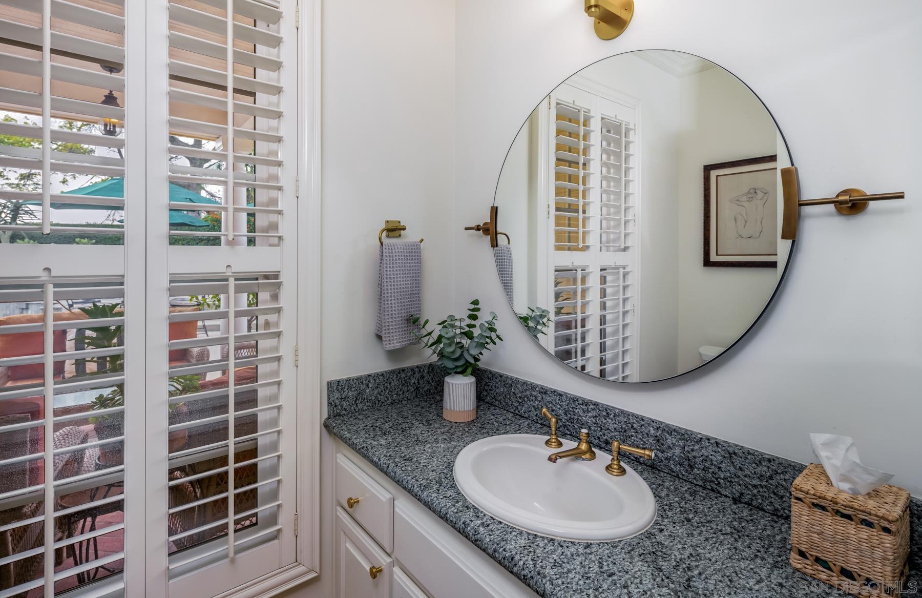 Detail Gallery Image 24 of 50 For 2035-41  Mango Glen, Vista,  CA 92084 - 6 Beds | 4/1 Baths