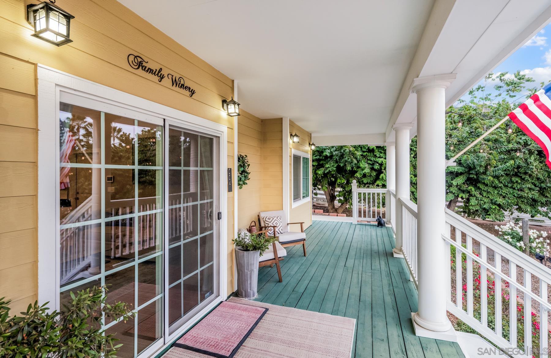 Detail Gallery Image 38 of 50 For 2035-41  Mango Glen, Vista,  CA 92084 - 6 Beds | 4/1 Baths