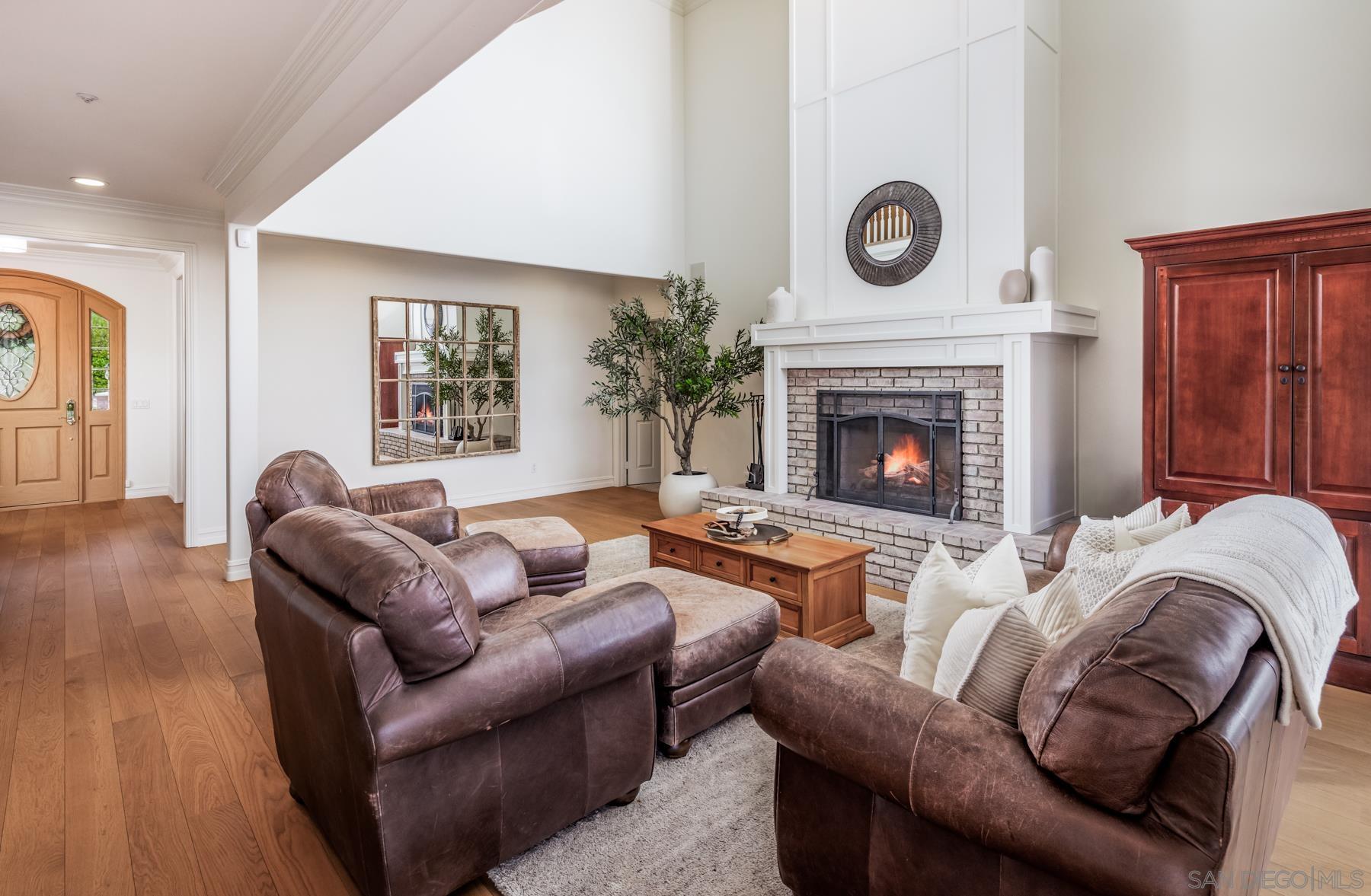 Detail Gallery Image 9 of 50 For 2035-41  Mango Glen, Vista,  CA 92084 - 6 Beds | 4/1 Baths