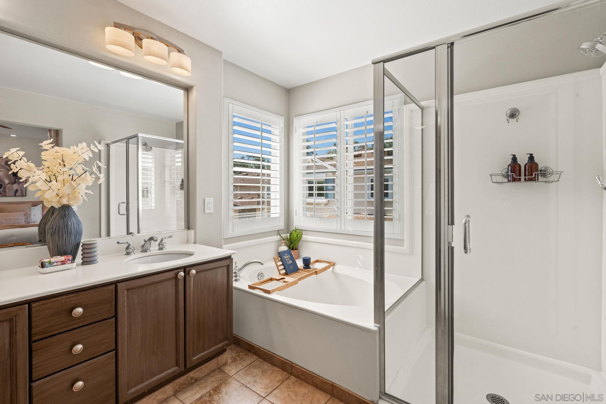 Detail Gallery Image 19 of 51 For 9715  Stonecrest Blvd, San Diego,  CA 92123 - 3 Beds | 2/1 Baths