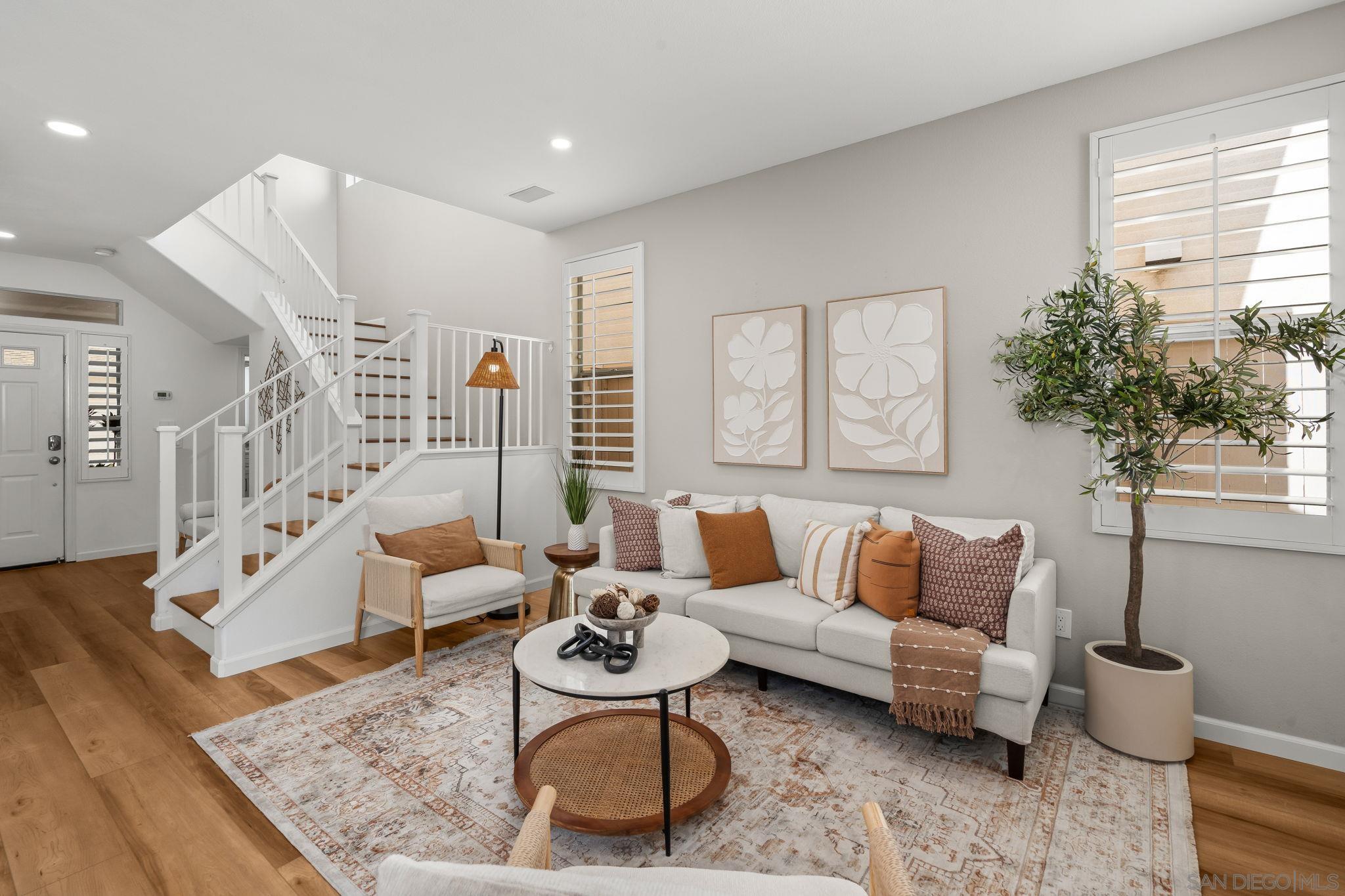 Detail Gallery Image 3 of 51 For 9715  Stonecrest Blvd, San Diego,  CA 92123 - 3 Beds | 2/1 Baths