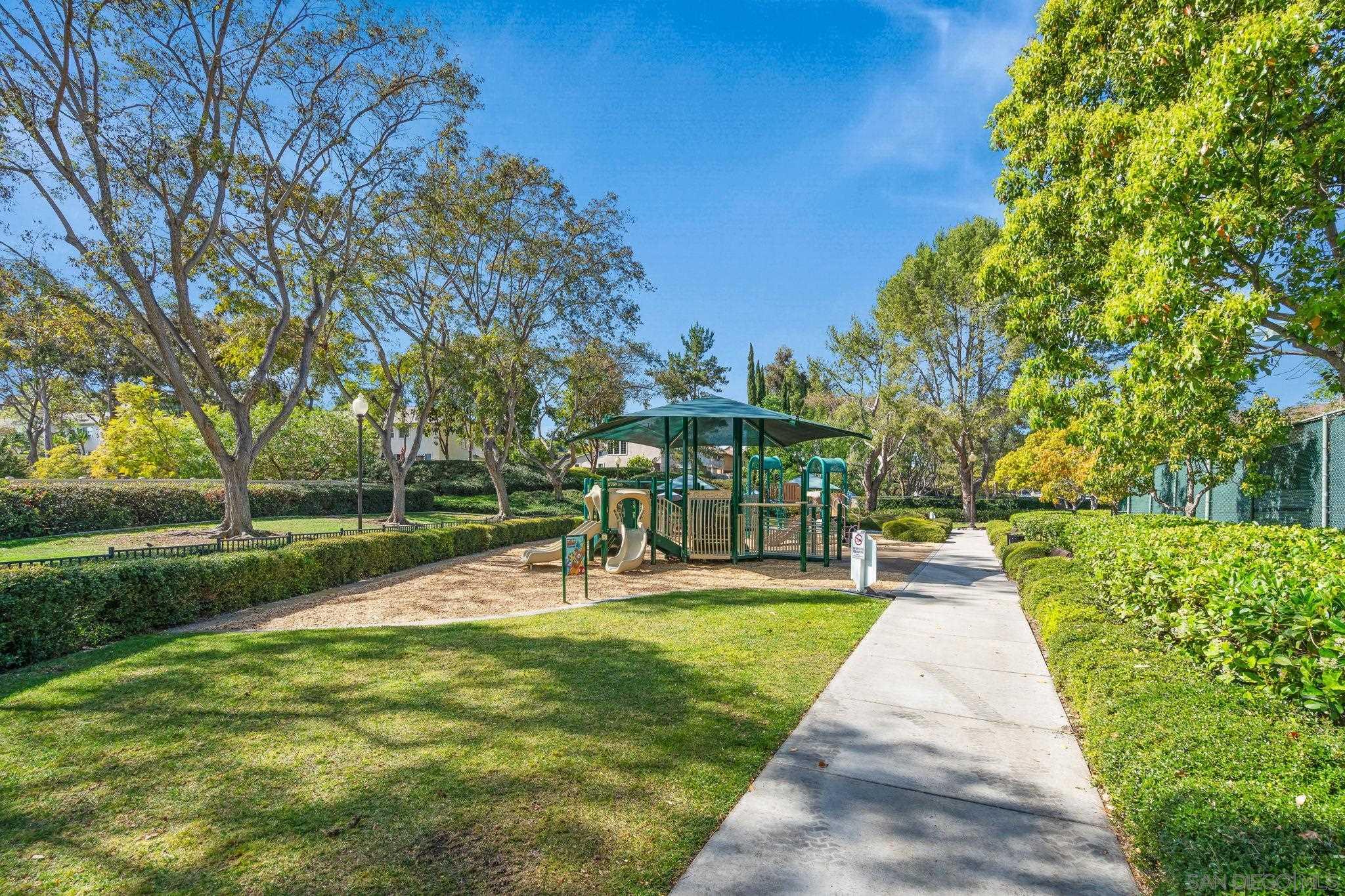 Detail Gallery Image 45 of 51 For 9715  Stonecrest Blvd, San Diego,  CA 92123 - 3 Beds | 2/1 Baths