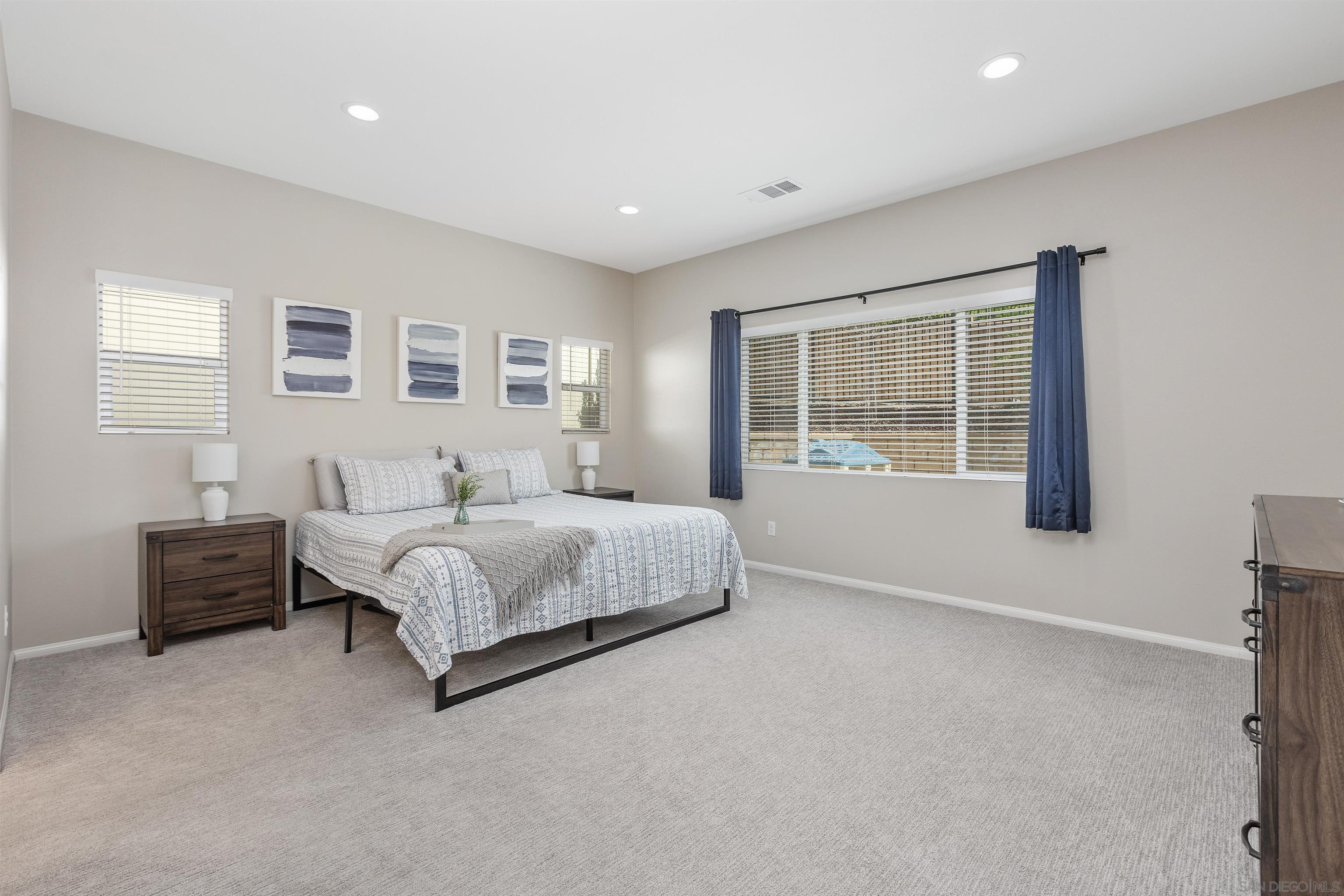 Detail Gallery Image 14 of 46 For 536  Ventasso Way, Fallbrook,  CA 92028 - 3 Beds | 3 Baths